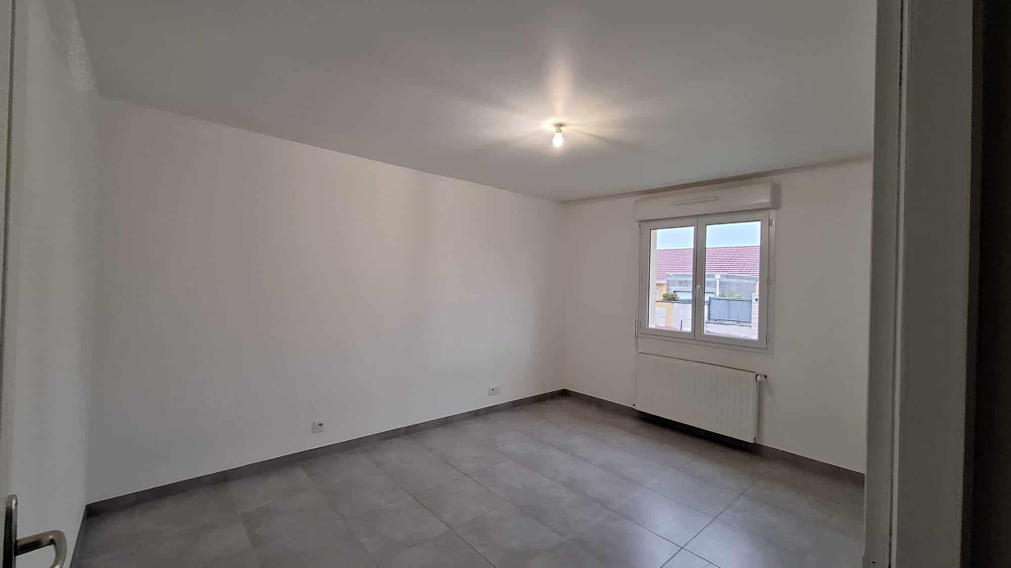 Maison récente de plain pied 94 m2 - Image 7