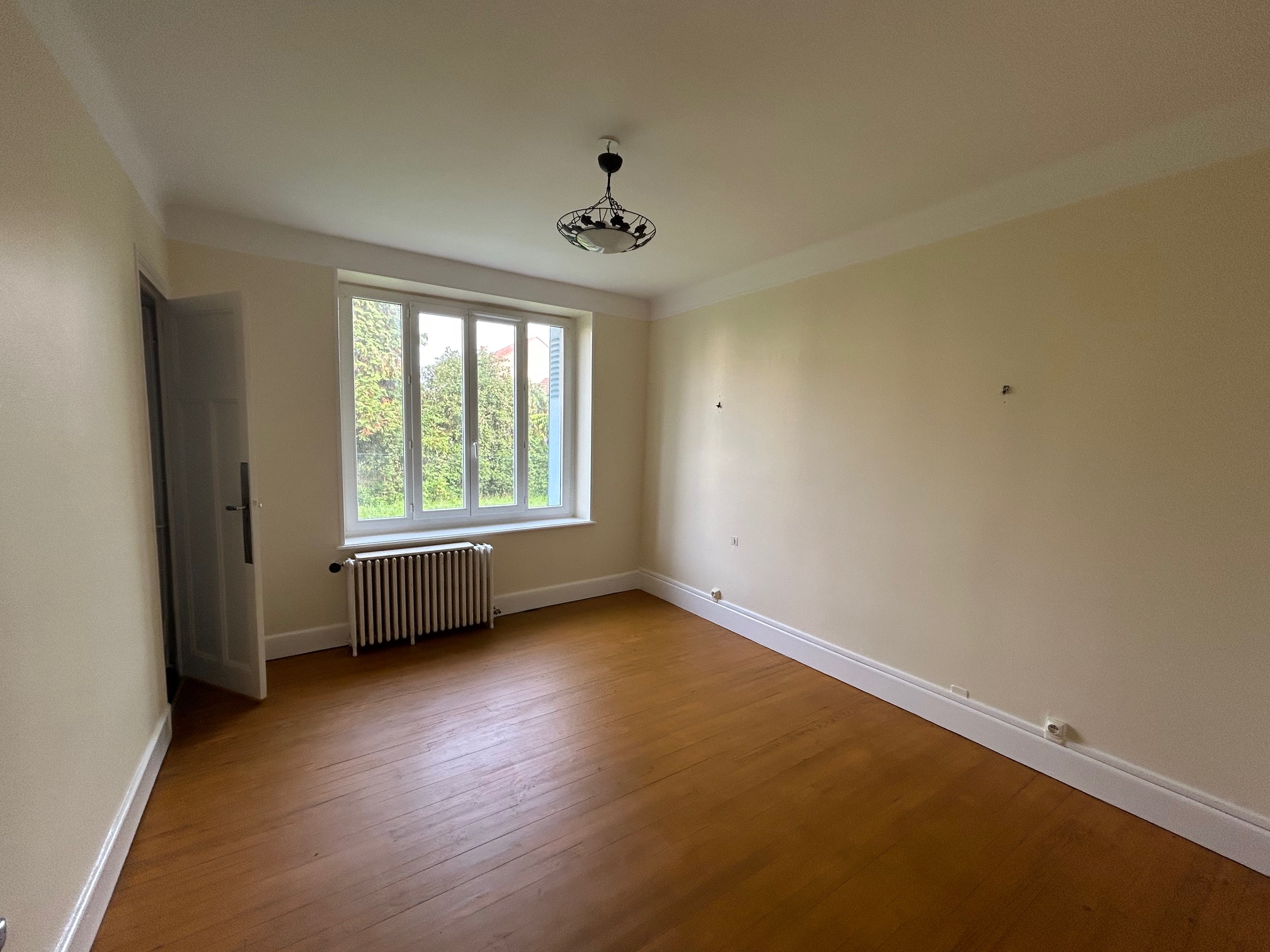 BELLERIVE SUR ALLIER Maison de plain pied - Image 4