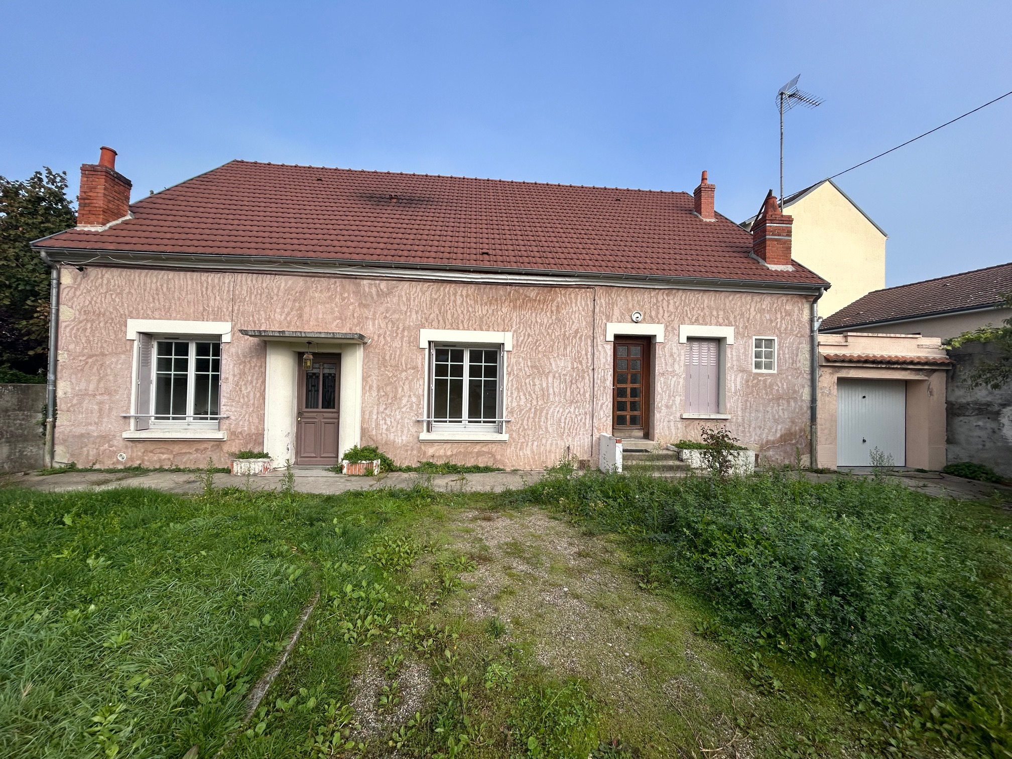 BELLERIVE SUR ALLIER Maison de plain pied