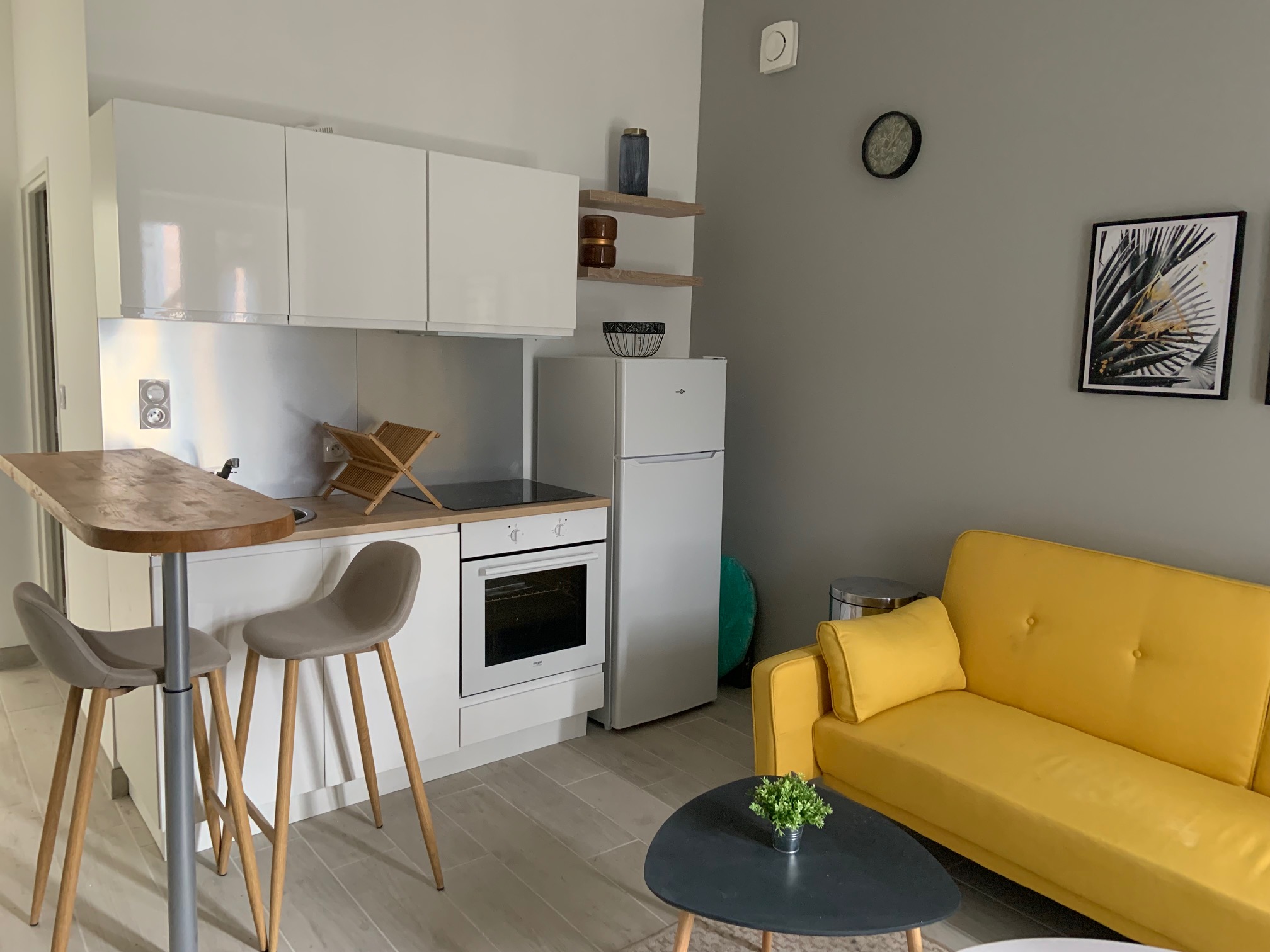 VICHY Appartement T2 MEUBLE - Image 1