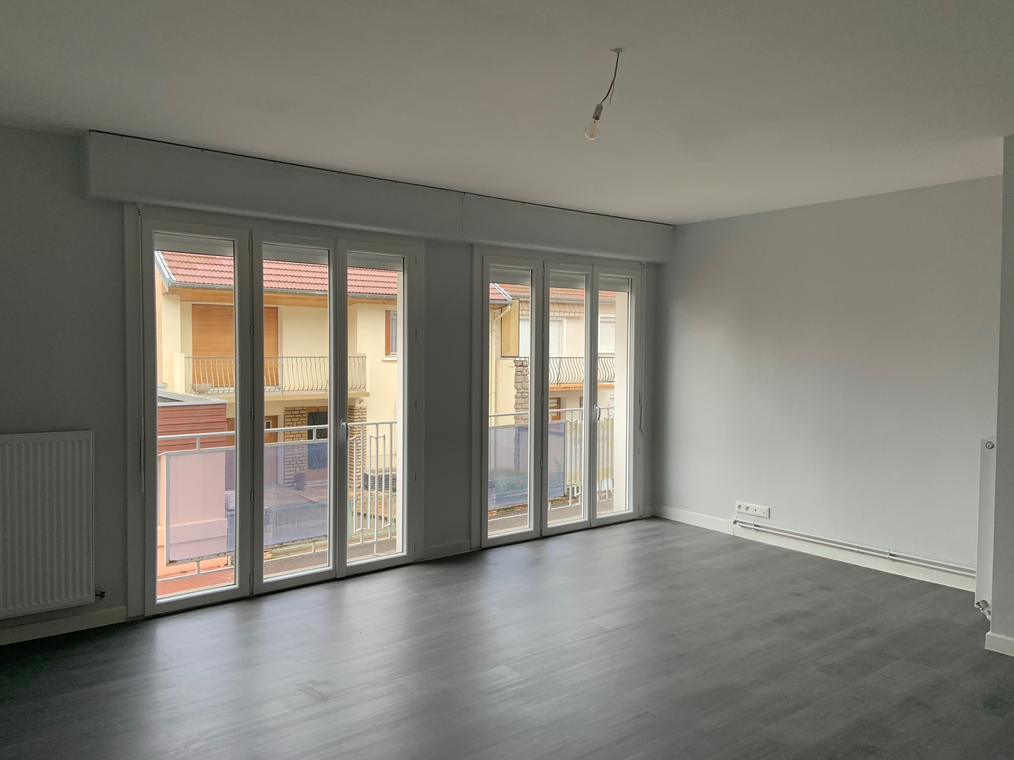 VICHY Proximité plan d&rsquo;eau et quartier Jeanne d&rsquo;Arc - Image 1