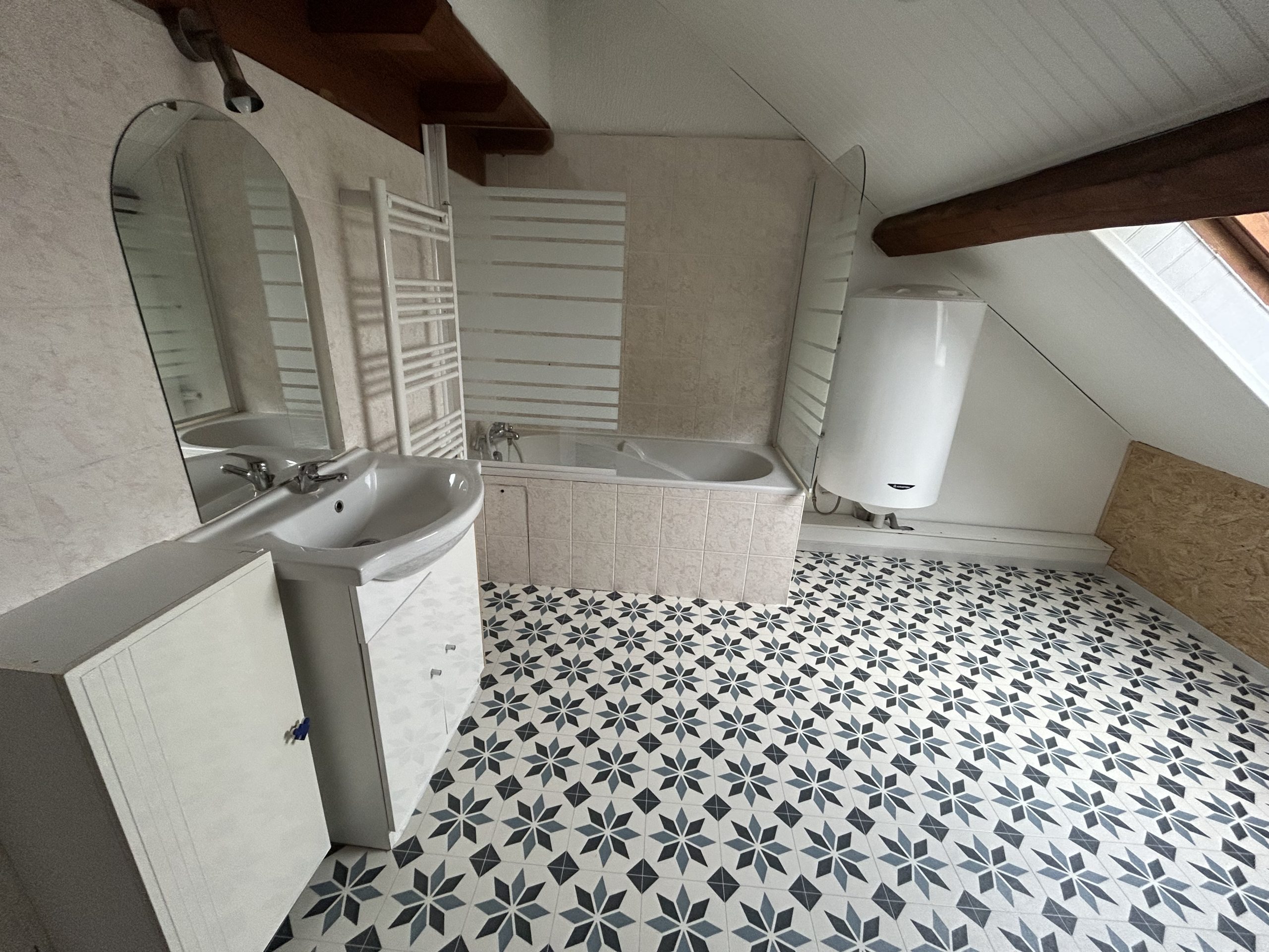 VICHY Prox. Lycée de Presles - Image 3