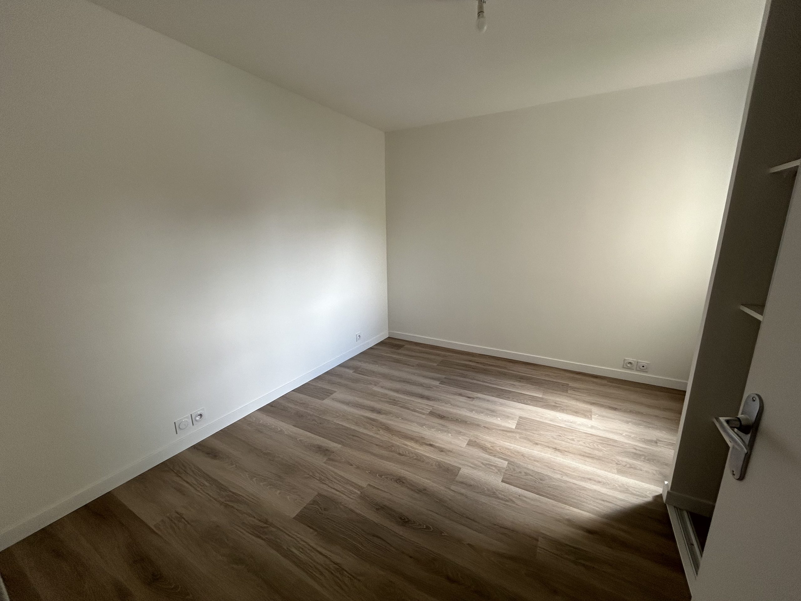 APPARTEMENT T2 BELLERIVE-SUR-ALLIER - Image 3