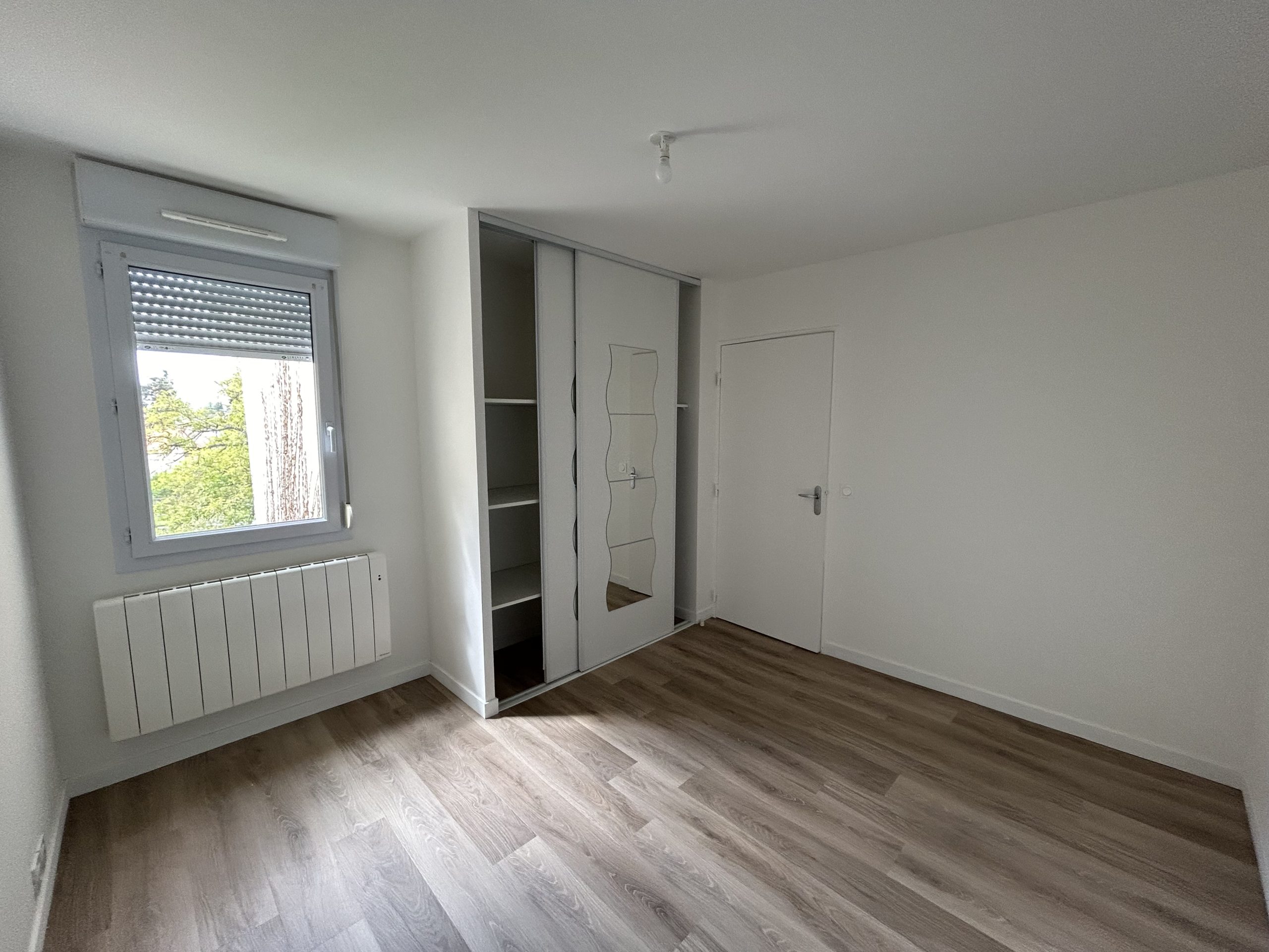 APPARTEMENT T2 BELLERIVE-SUR-ALLIER - Image 2