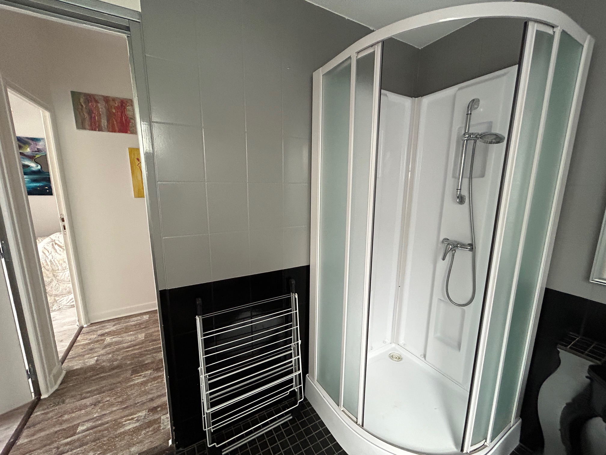 VICHY CENTRE – Appartement meublé T4 - Image 10