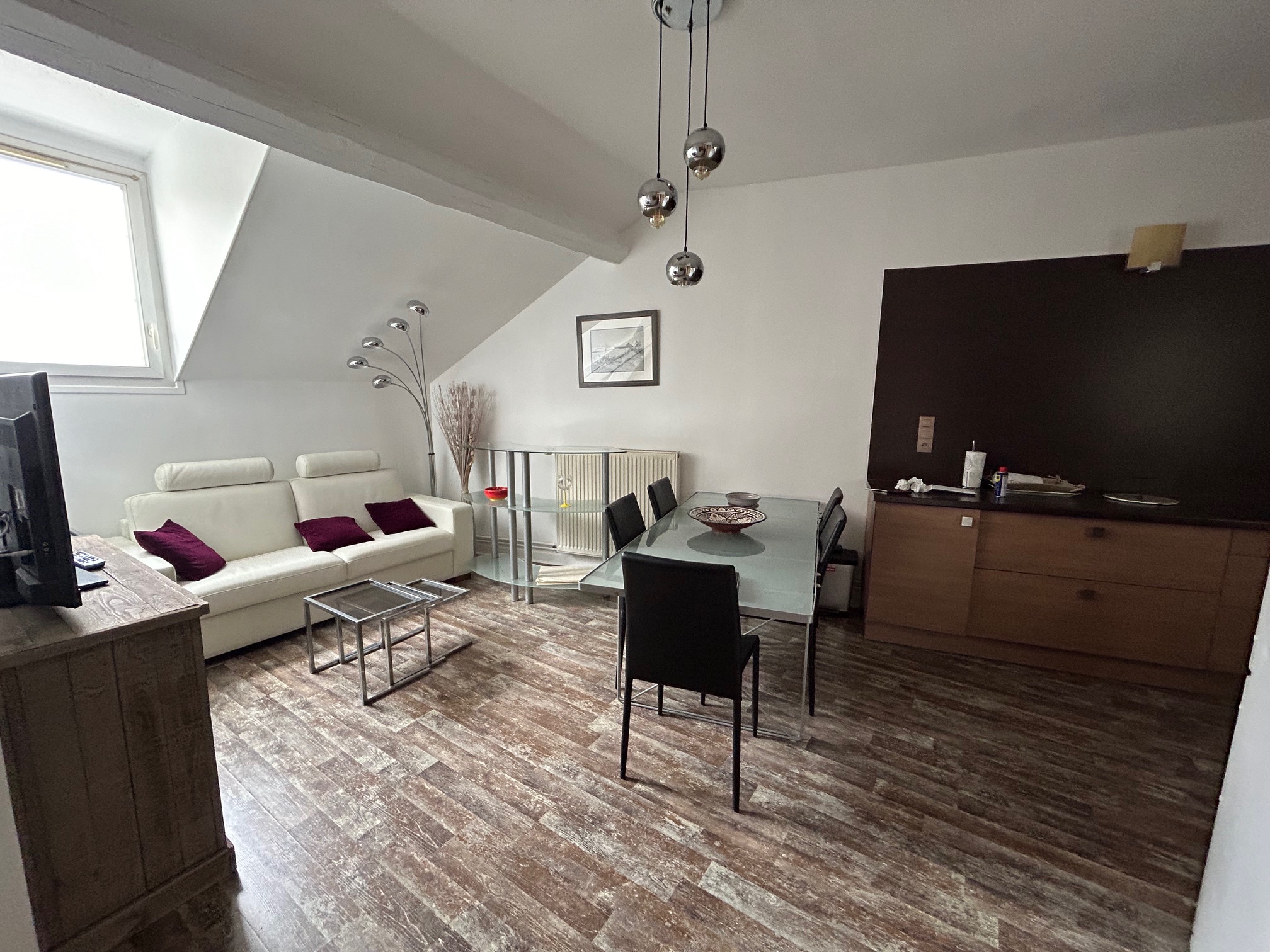 VICHY CENTRE – Appartement meublé T4 - Image 5