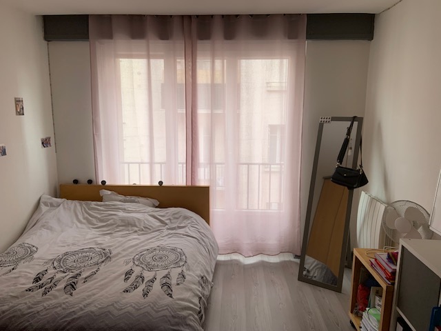 Vichy plein centre Beau T2 en parfait état - Image 2