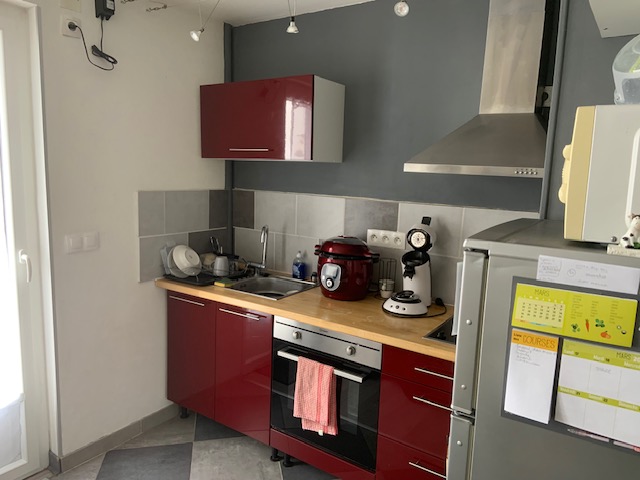 Vichy plein centre Beau T2 en parfait état - Image 4