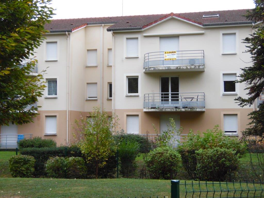 BELLERIVE SUR ALLIER – Les Berges du Lac - Image 1