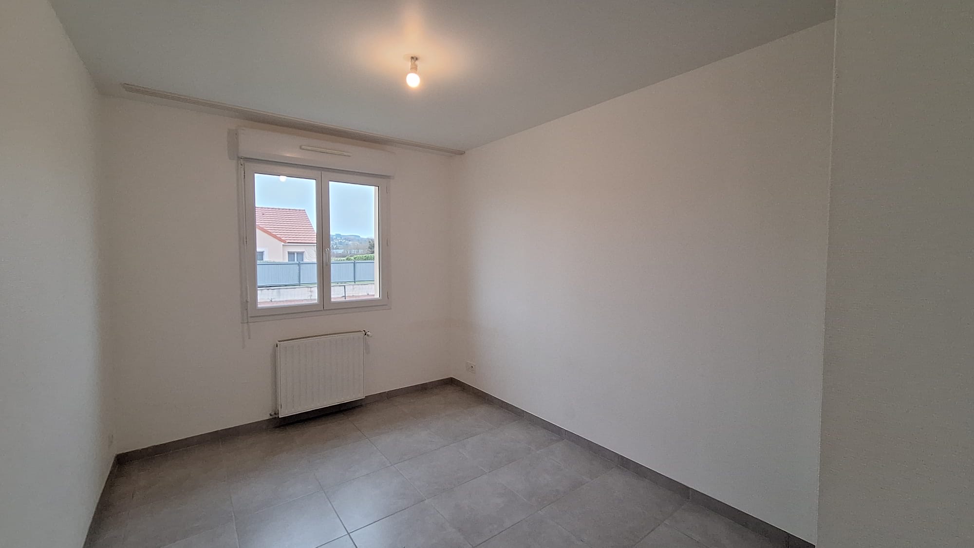 Maison récente de plain pied 94 m2 - Image 6