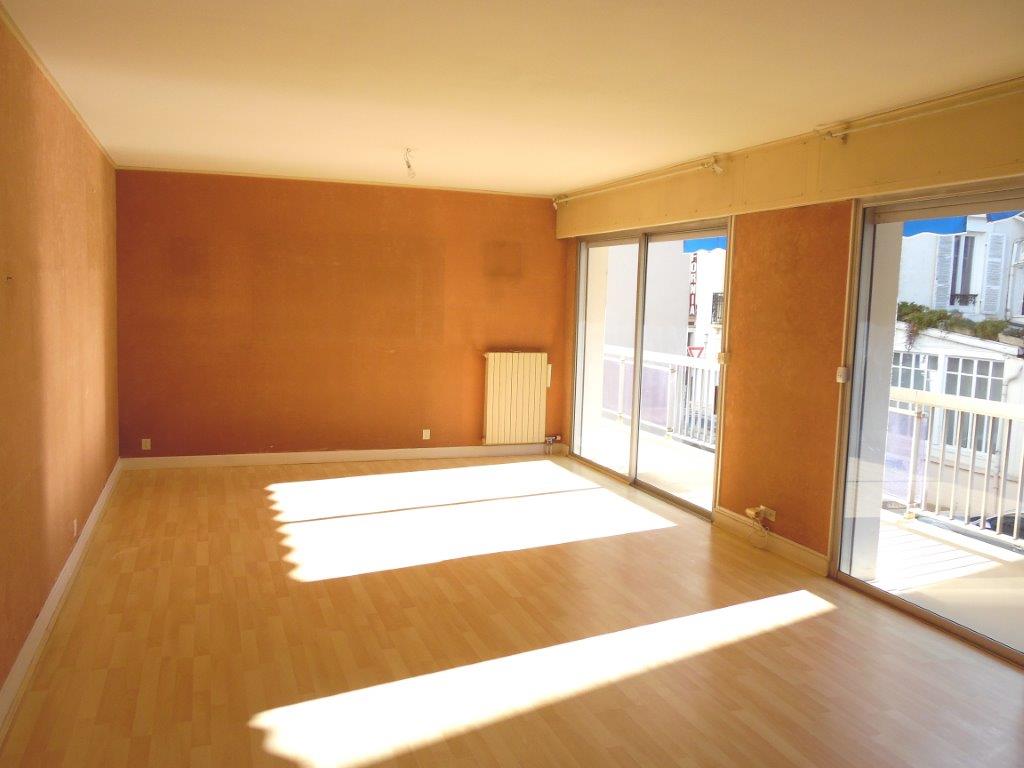 VICHY ENTRE MARCHE ET CENTRE VILLE - Image 2