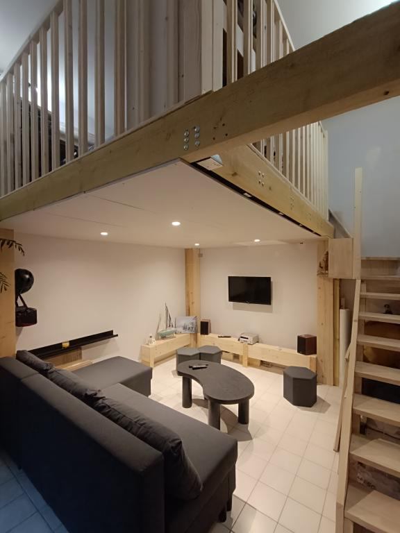 VICHY PARCS ET OPERA STUDIO MEUBLE - Image 1