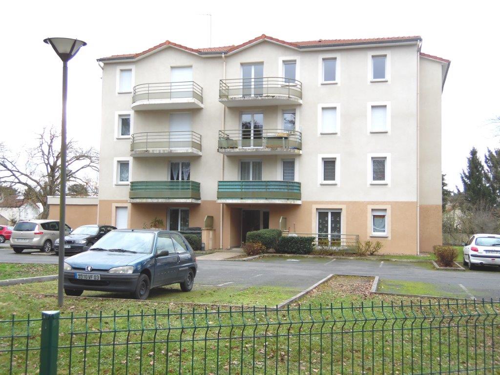 APPARTEMENT BELLERIVE SUR ALLIER - Image 1