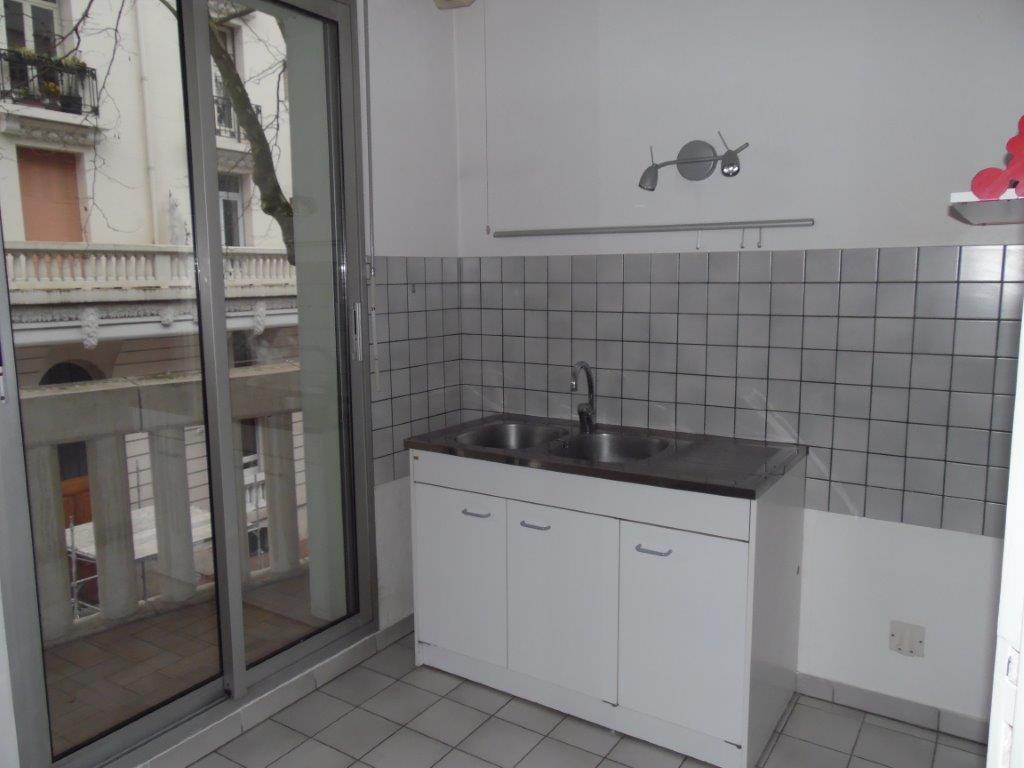 VICHY ENTRE PARCS ET OPERA - Image 2