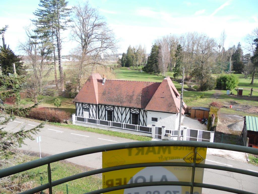 BELLERIVE SUR ALLIER – La Dame du Lac - Image 8