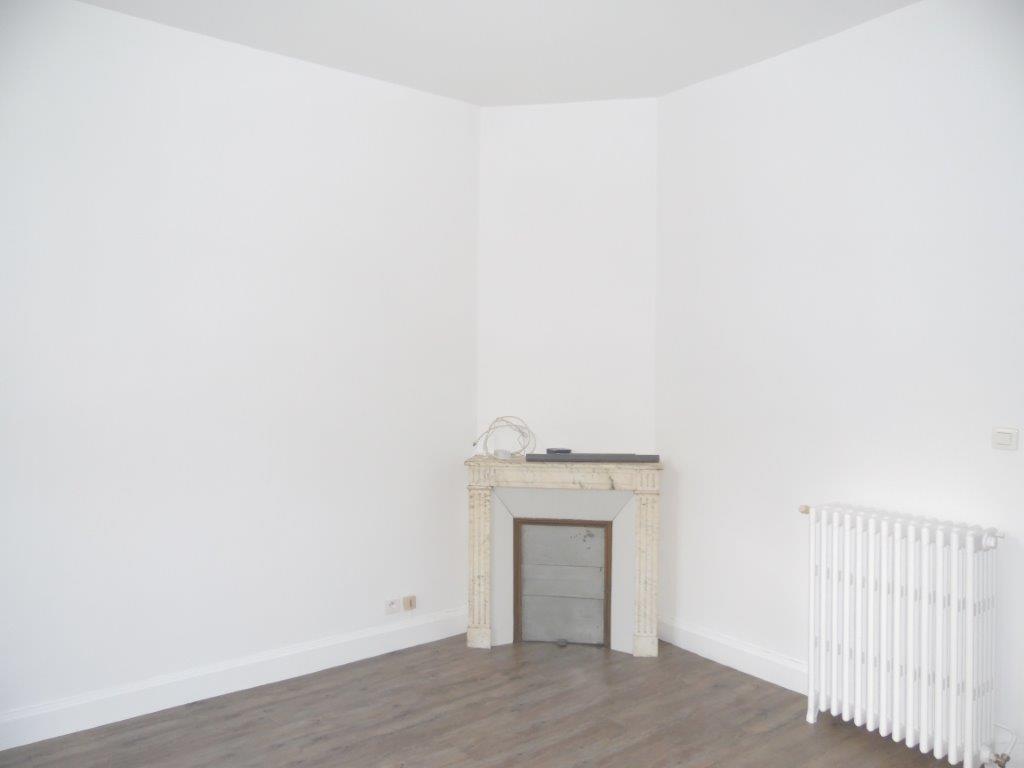 VICHY Entre Jeanne d’Arc et République - Image 3