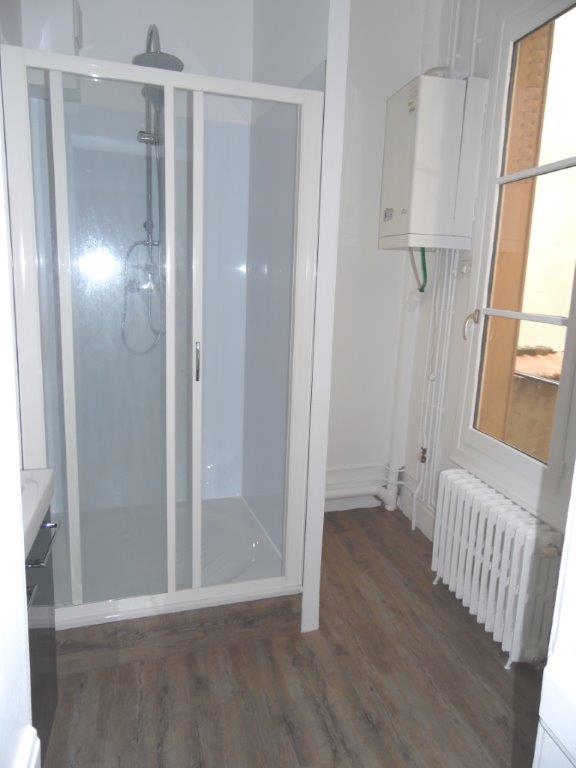 VICHY Entre Jeanne d’Arc et République - Image 6