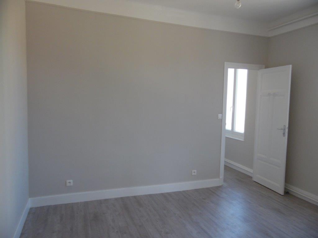 VICHY Quartier de France, proximité parcs - Image 5