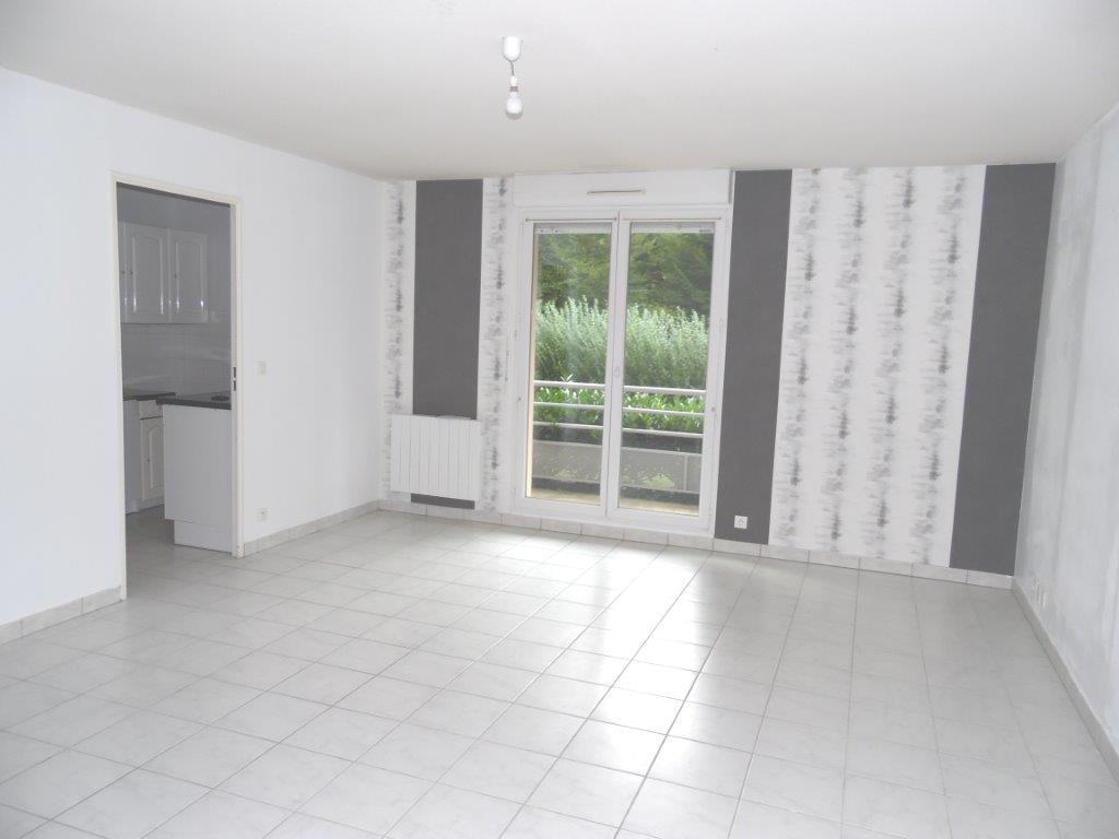 APPARTEMENT BELLERIVE SUR ALLIER - Image 2