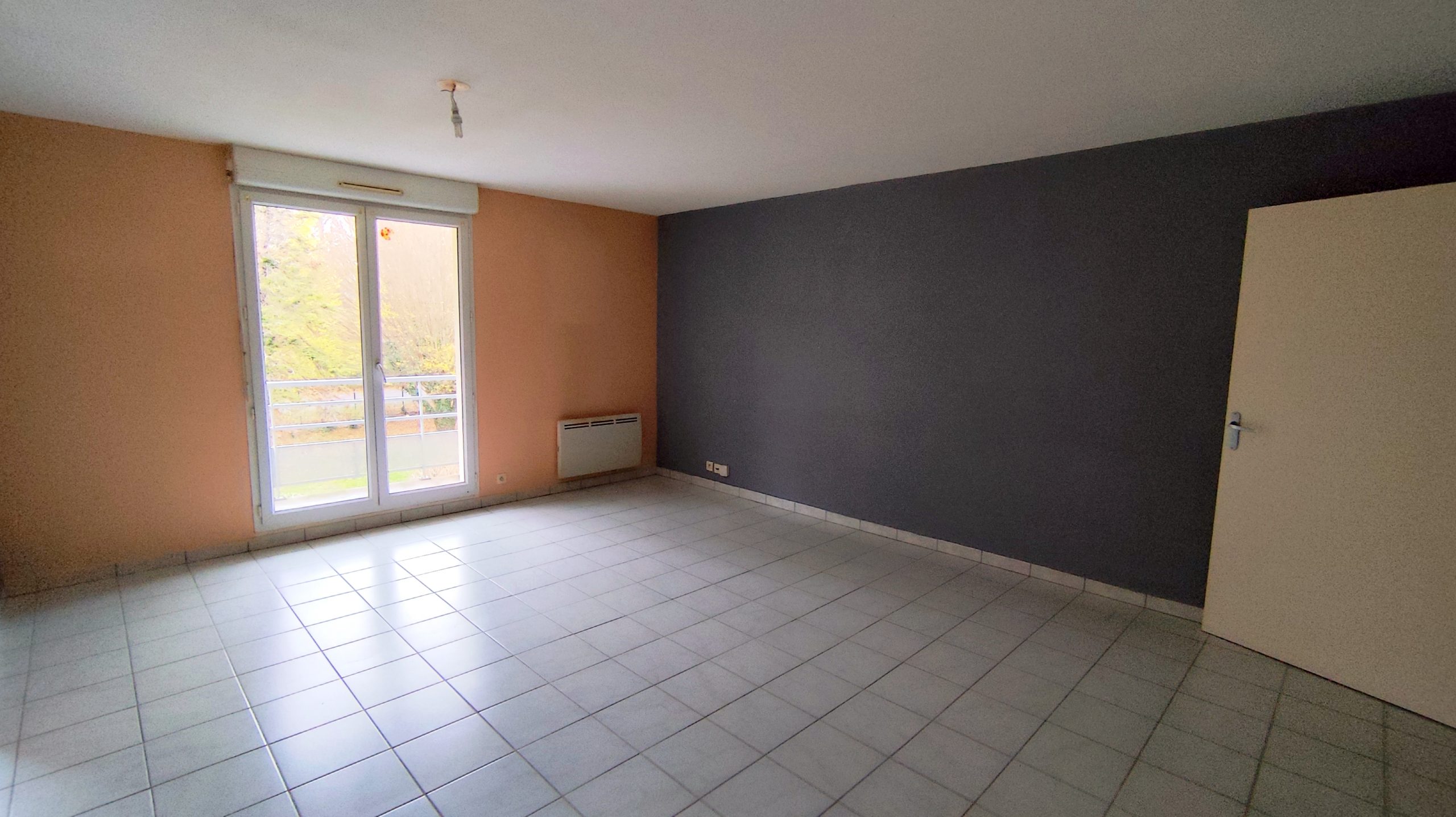 Agréable appartement T3 avec balcon – Bellerive sur Allier - Image 3