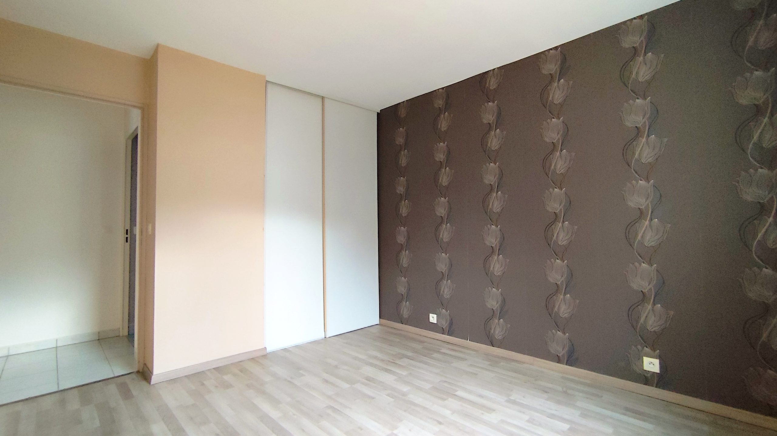 Agréable appartement T3 avec balcon – Bellerive sur Allier - Image 6