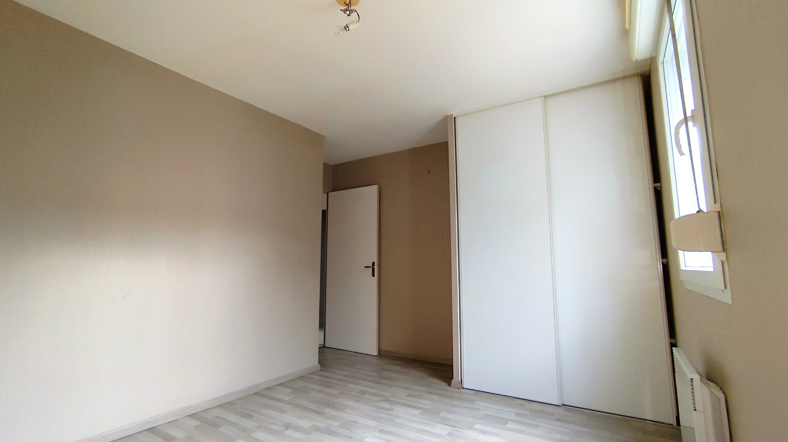 Agréable appartement T3 avec balcon – Bellerive sur Allier - Image 7