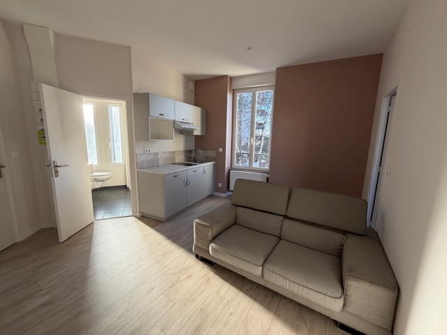 VICHY Prox. Gare/lycée de Presles - Image 2