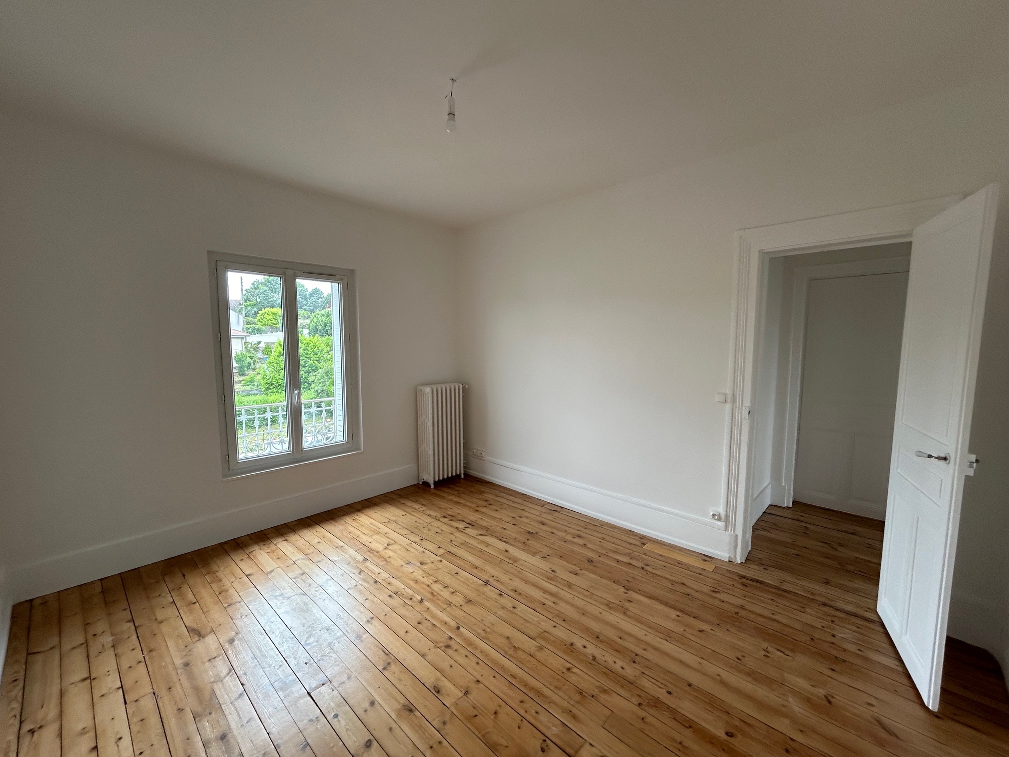 BELLERIVE SUR ALLIER MAISON EN EXCELLENT ETAT - Image 9