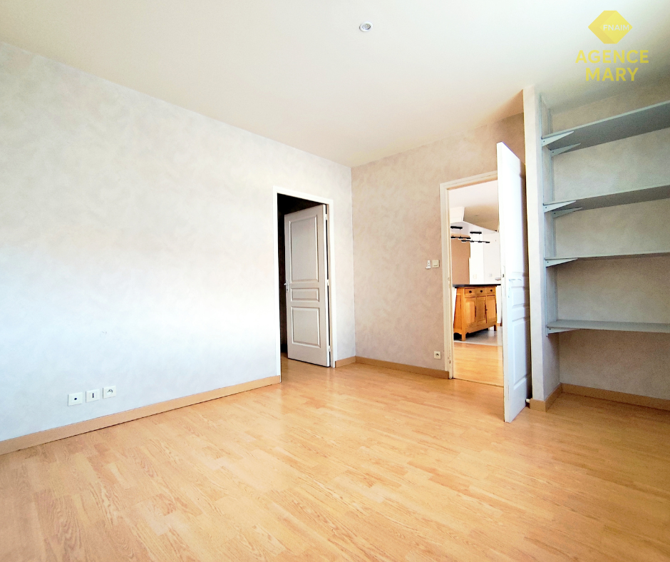 Bel appartement T4 secteur marché couvert - Image 7