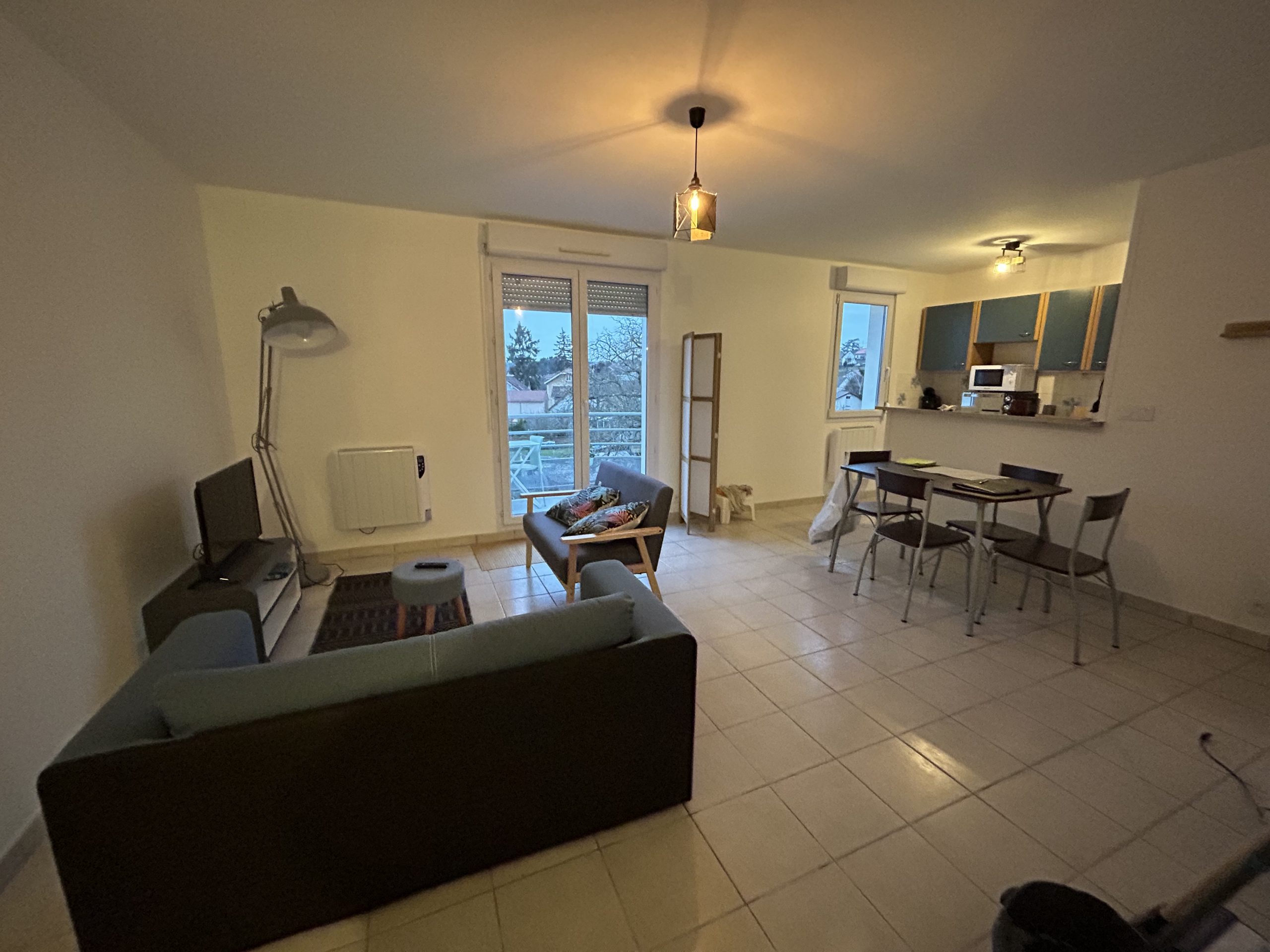 BELLERIVE SUR ALLIER – Entre Golf et Plan d&rsquo;Eau – T2 meublé