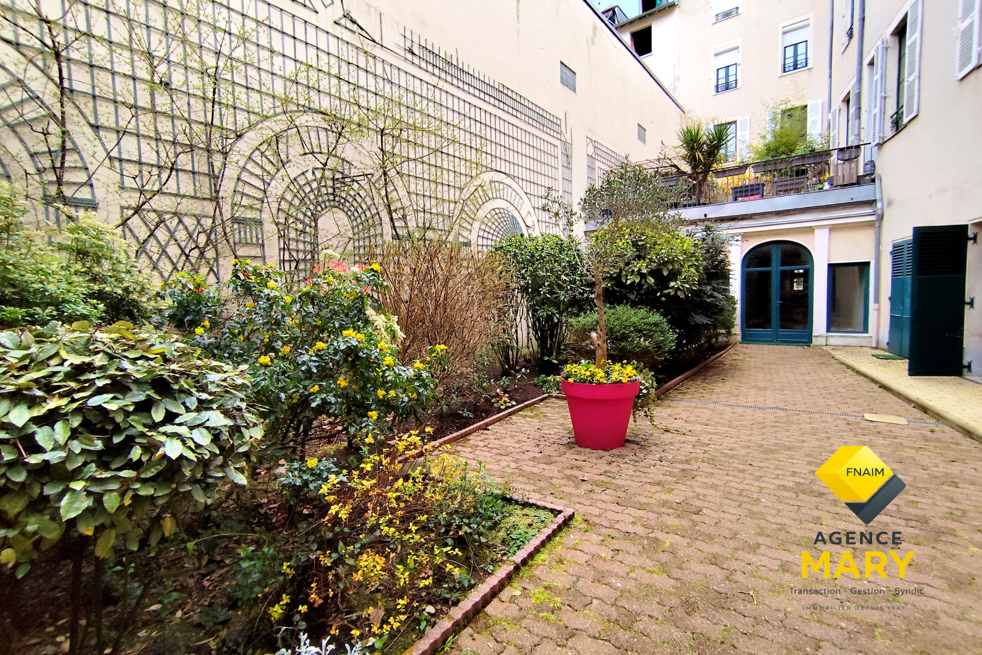 Studio 22M² proche parcs et plan d&rsquo;eau - Image 8