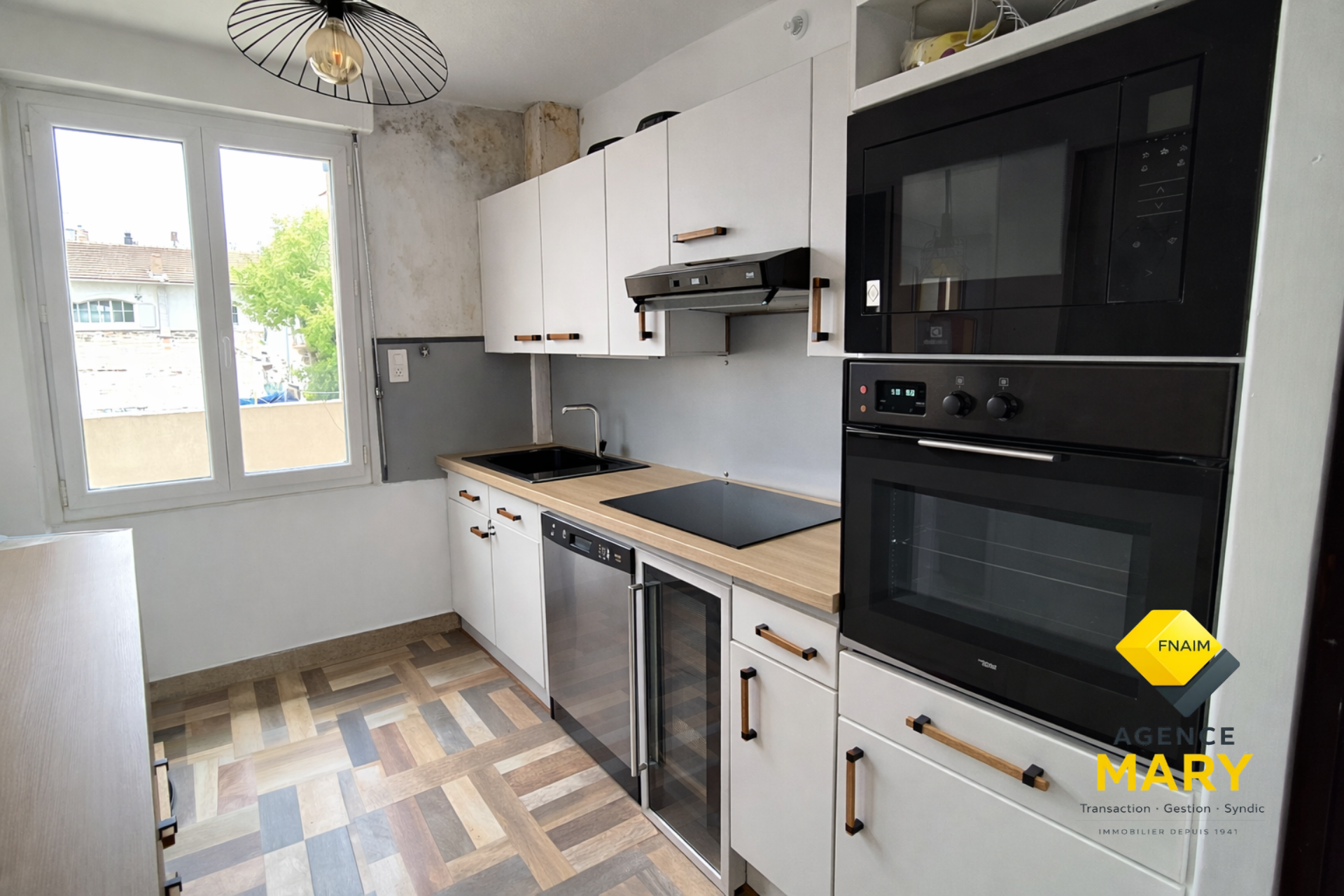 Appartement T2 avec grande terrasse - Image 3