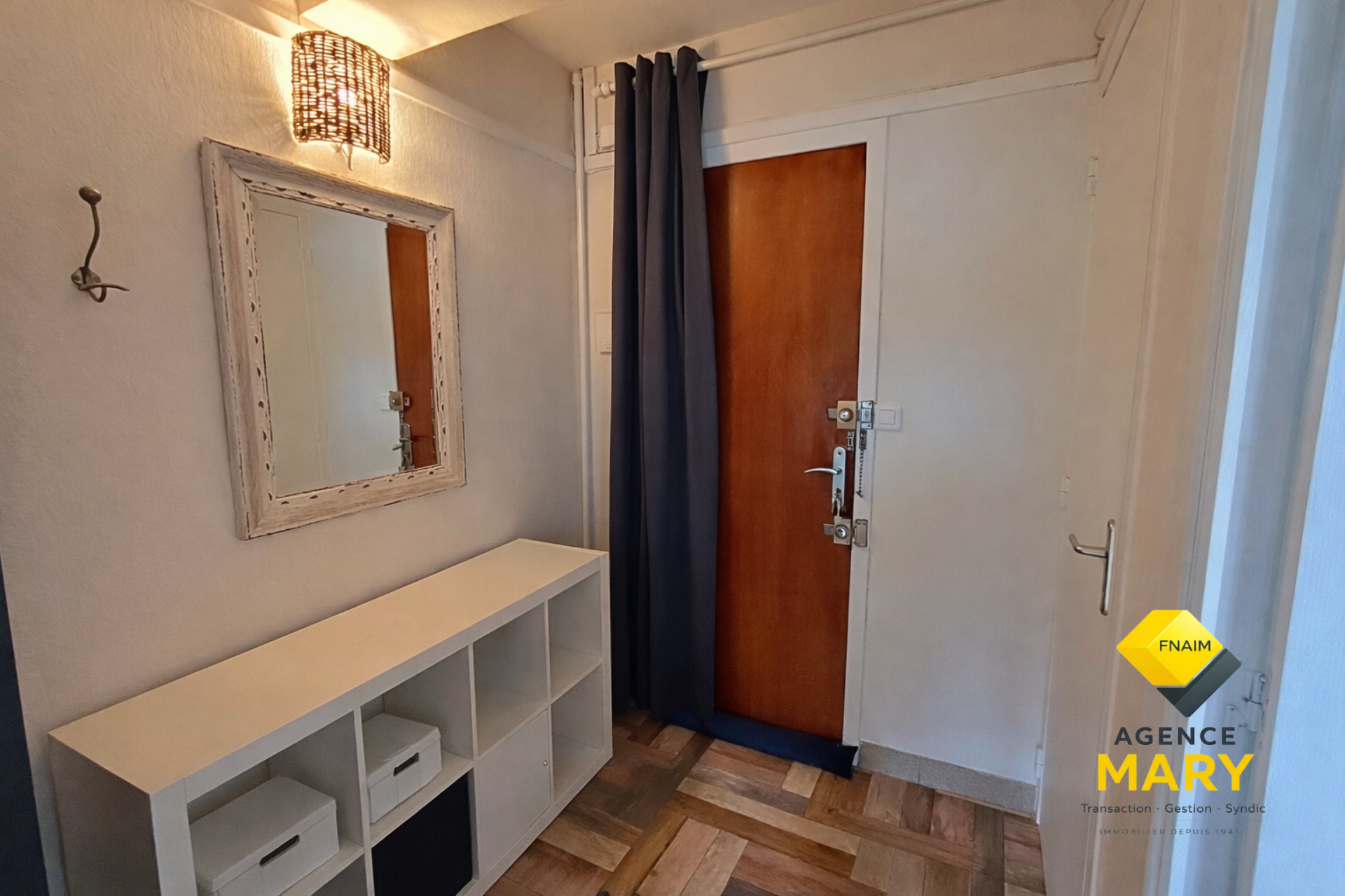 Appartement T2 avec grande terrasse - Image 5