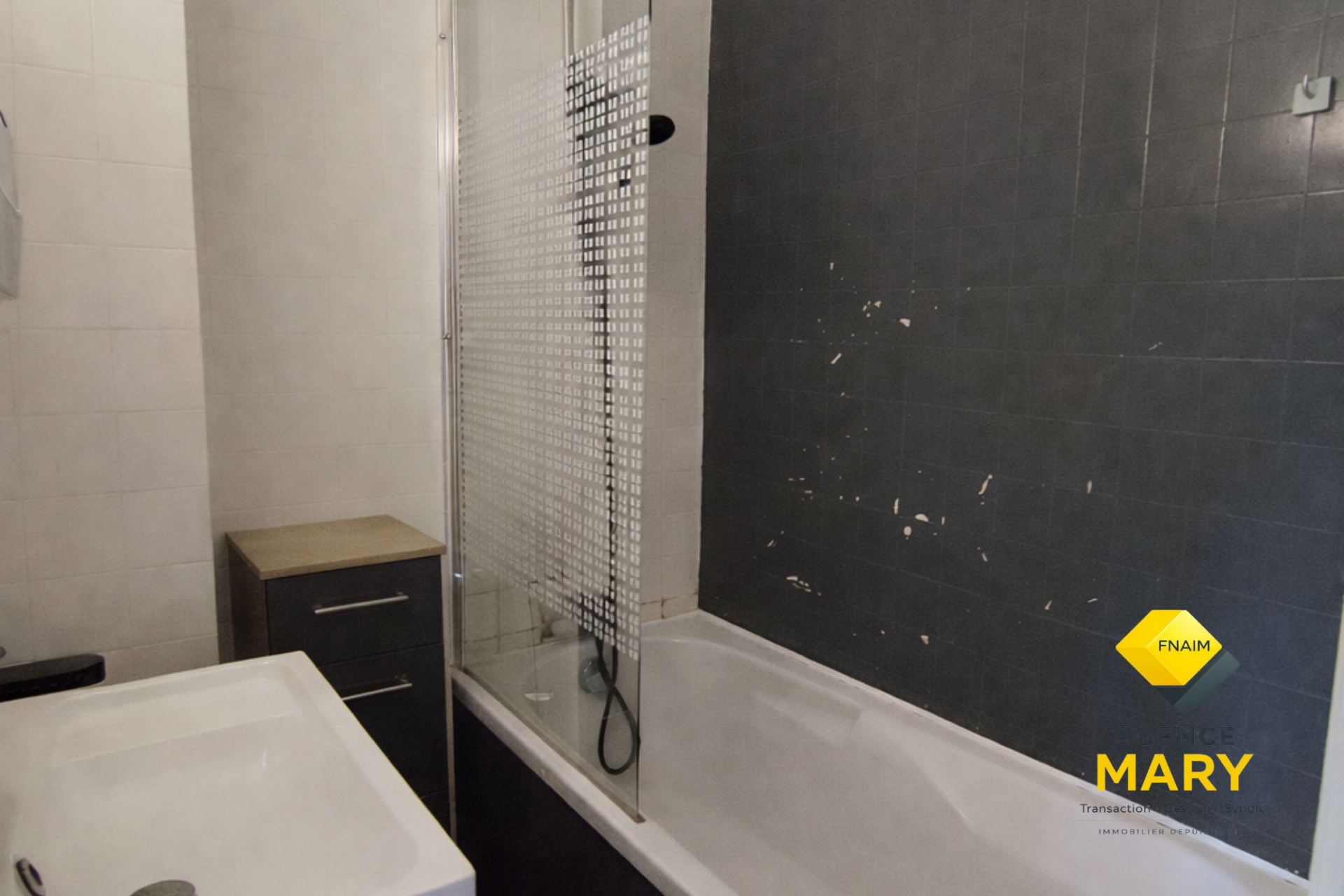 Appartement T2 avec grande terrasse - Image 7