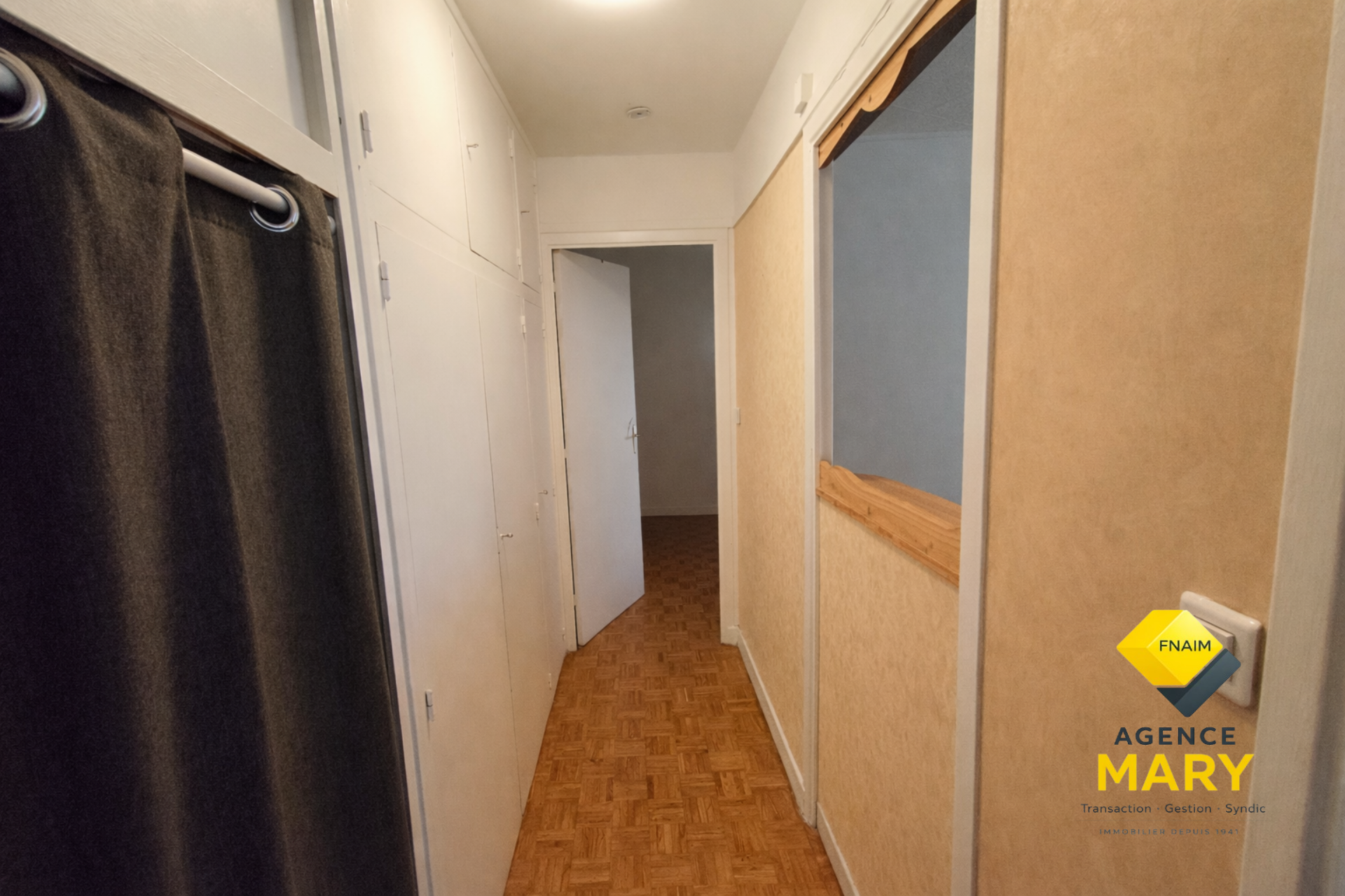 Appartement T2 avec grande terrasse - Image 8