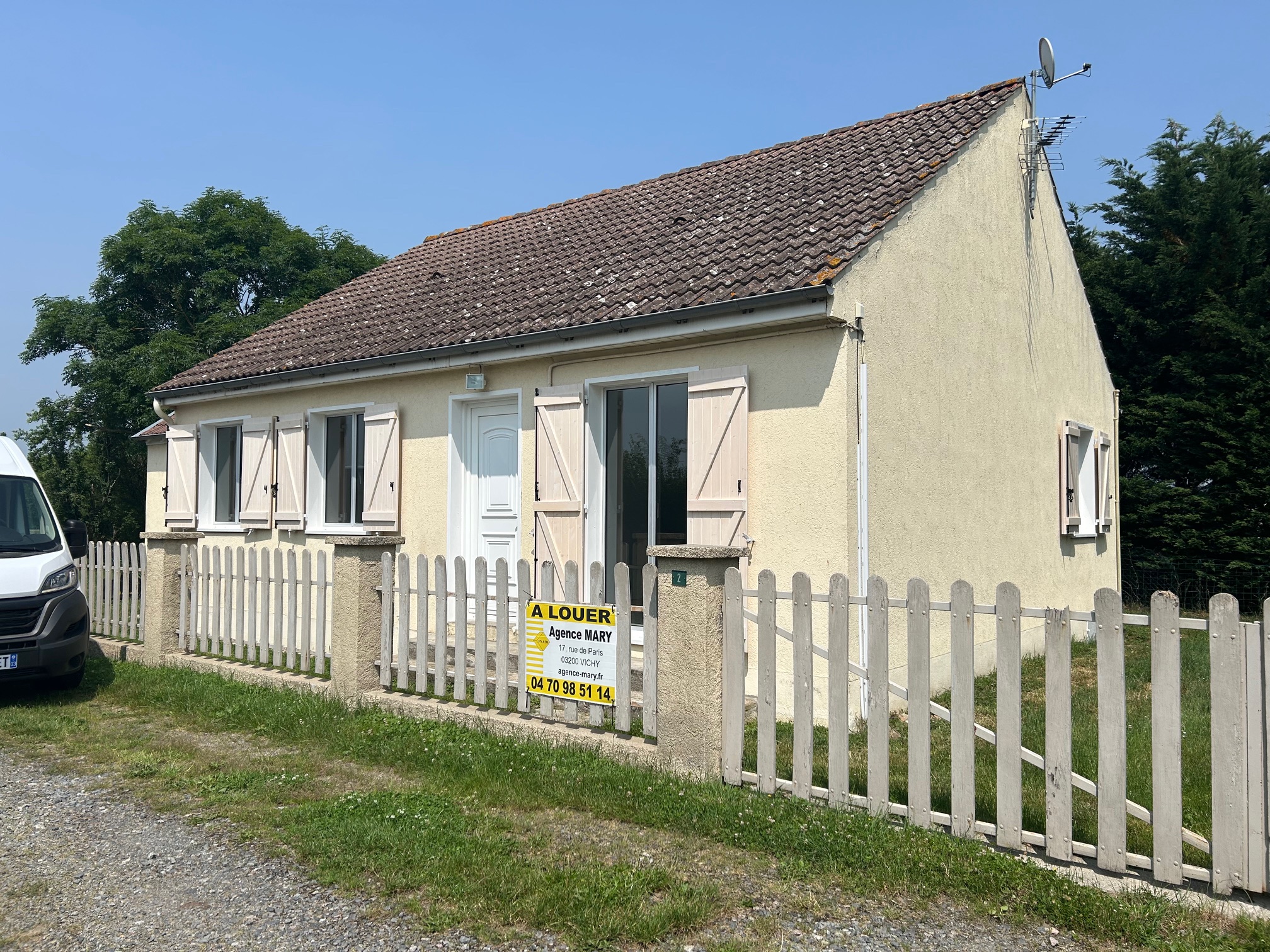 MAISON PLAN PIED A 15 MNS DE VICHY