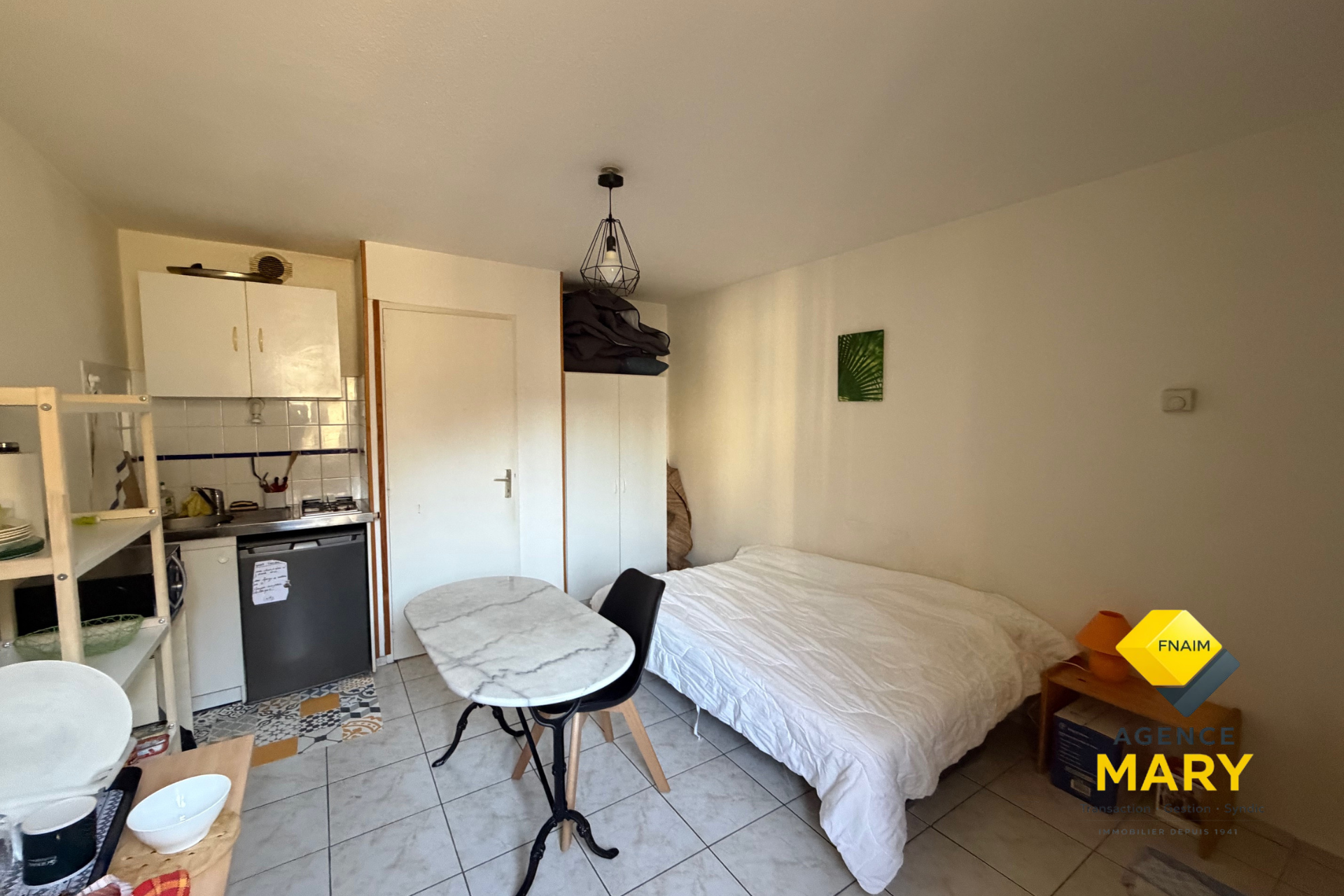 Studio meublé – 18,39 m² – 1er étage – Vichy centre ville - Image 2