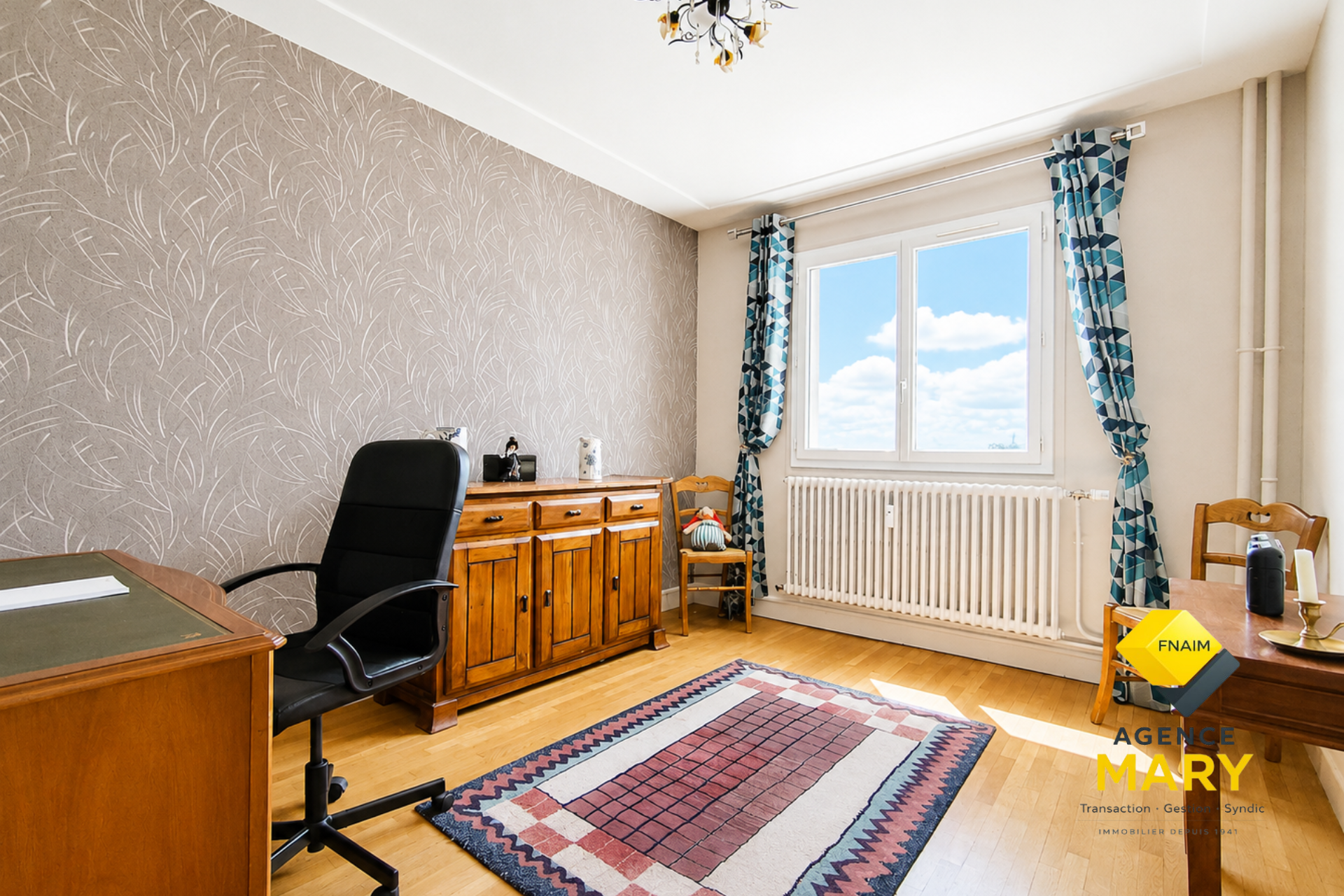 SUPERBE APPARTEMENT T3 – Rénové avec vue panoramique sur plan d&rsquo;eau – 81M² - Image 6