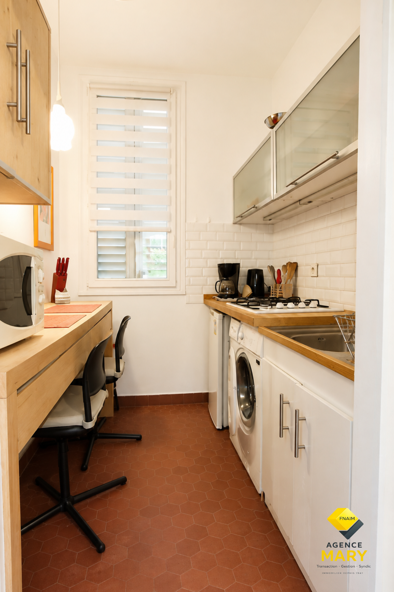 Appartement F1 meublé – proche parcs et centre ville - Image 6
