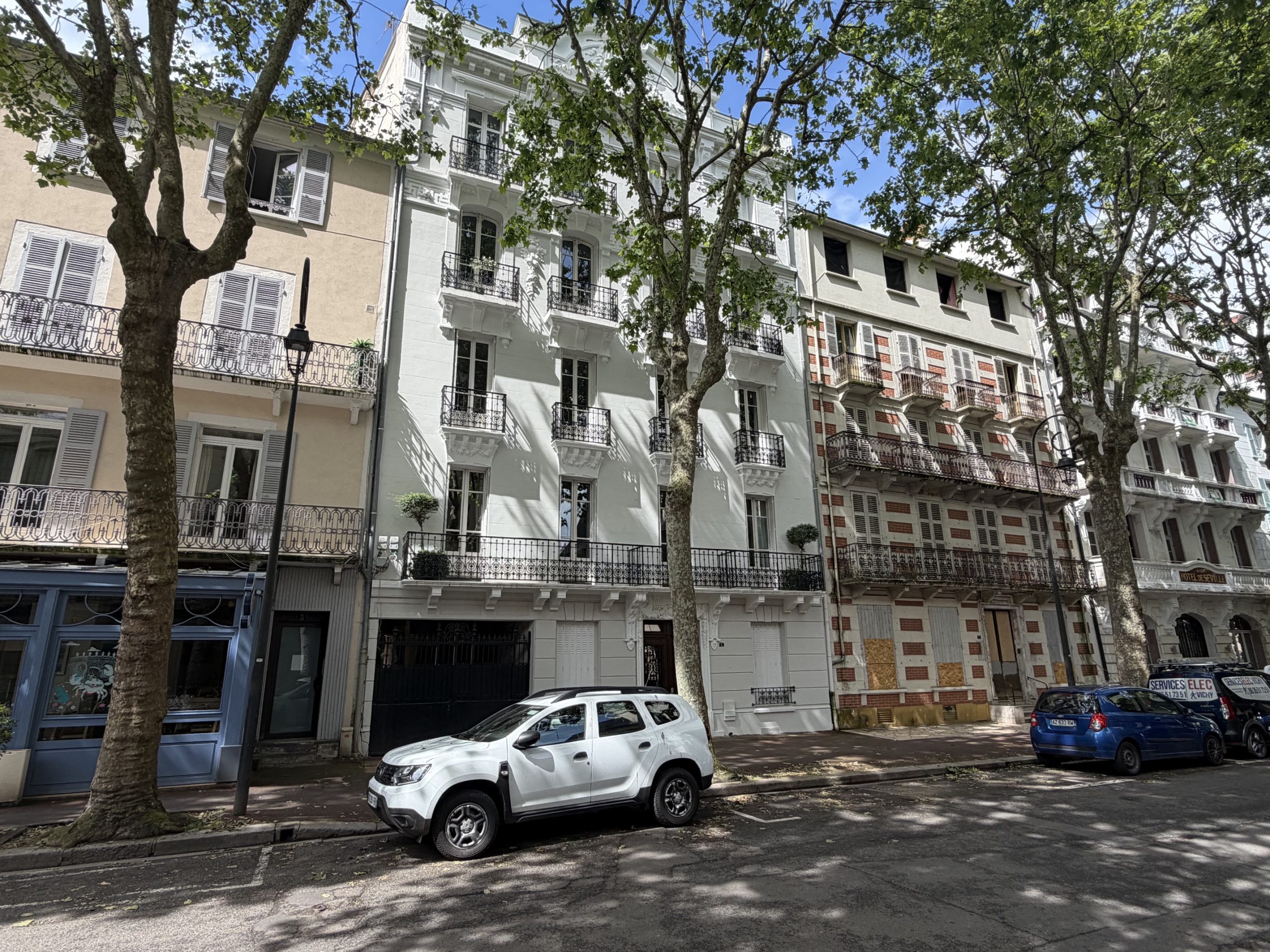 Appartement F1 meublé – proche parcs et centre ville