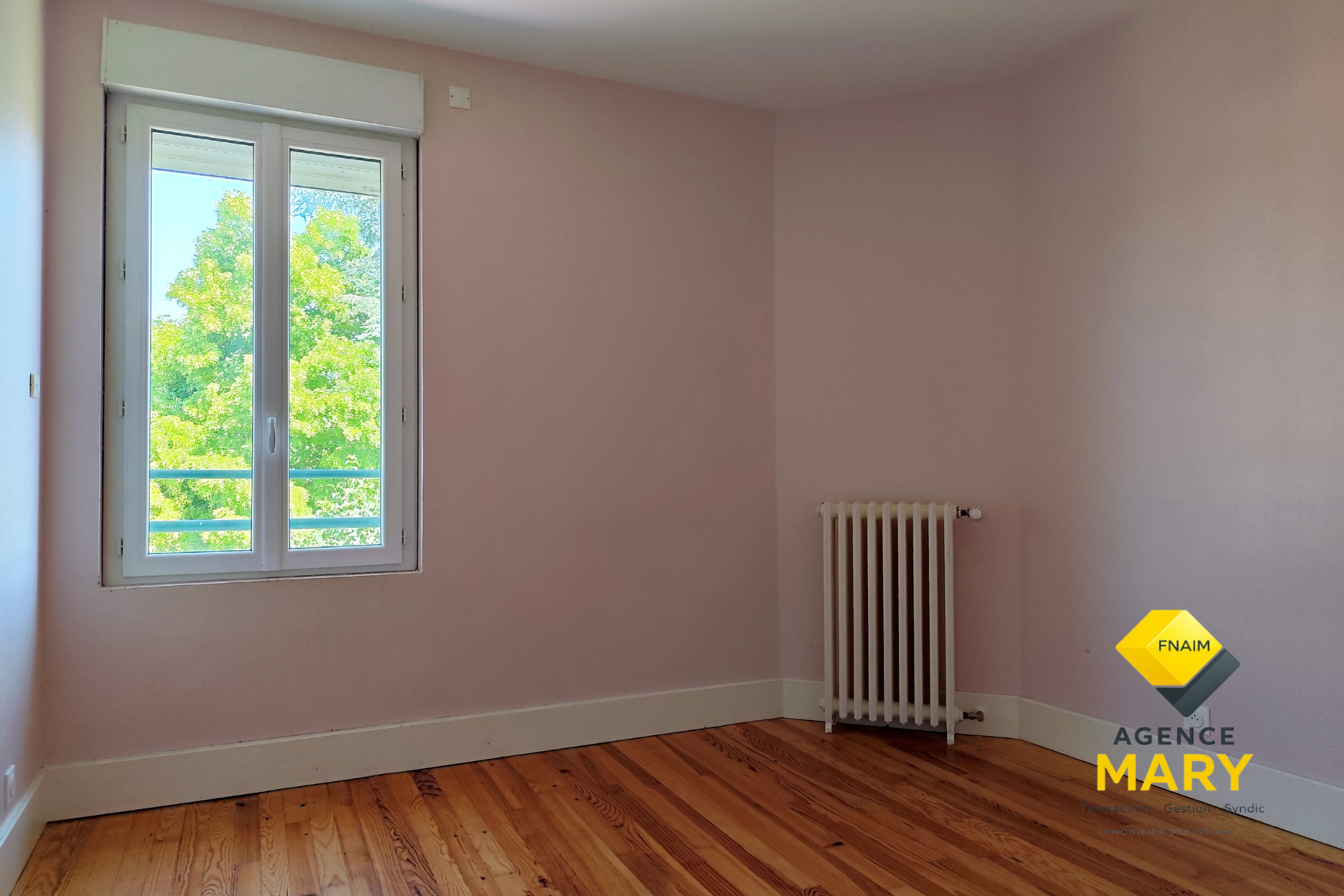 🏡 Maison familiale avec dépendance, jardin et terrain constructible – Saint Rémy en Rollat - Image 9