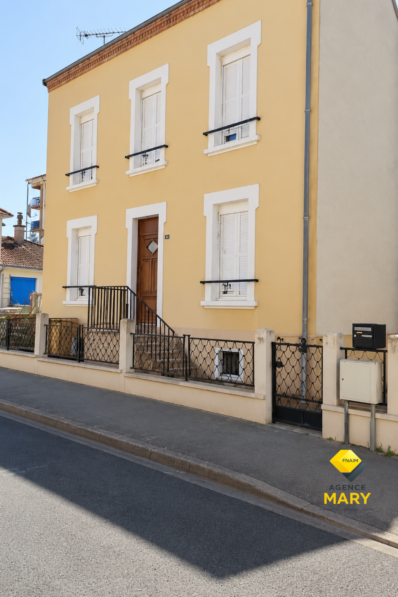 Maison individuelle – Proche parcs des bourrins et quartier de France