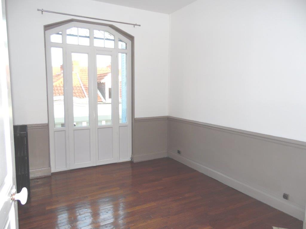 Appartement T2 – Proche marché couvert et quartier Jeanne d&rsquo;Arc - Image 3