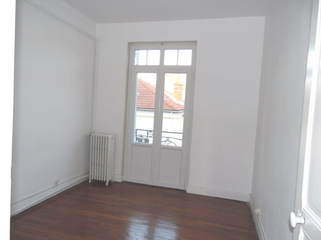 Appartement T2 – Proche marché couvert et quartier Jeanne d&rsquo;Arc - Image 4