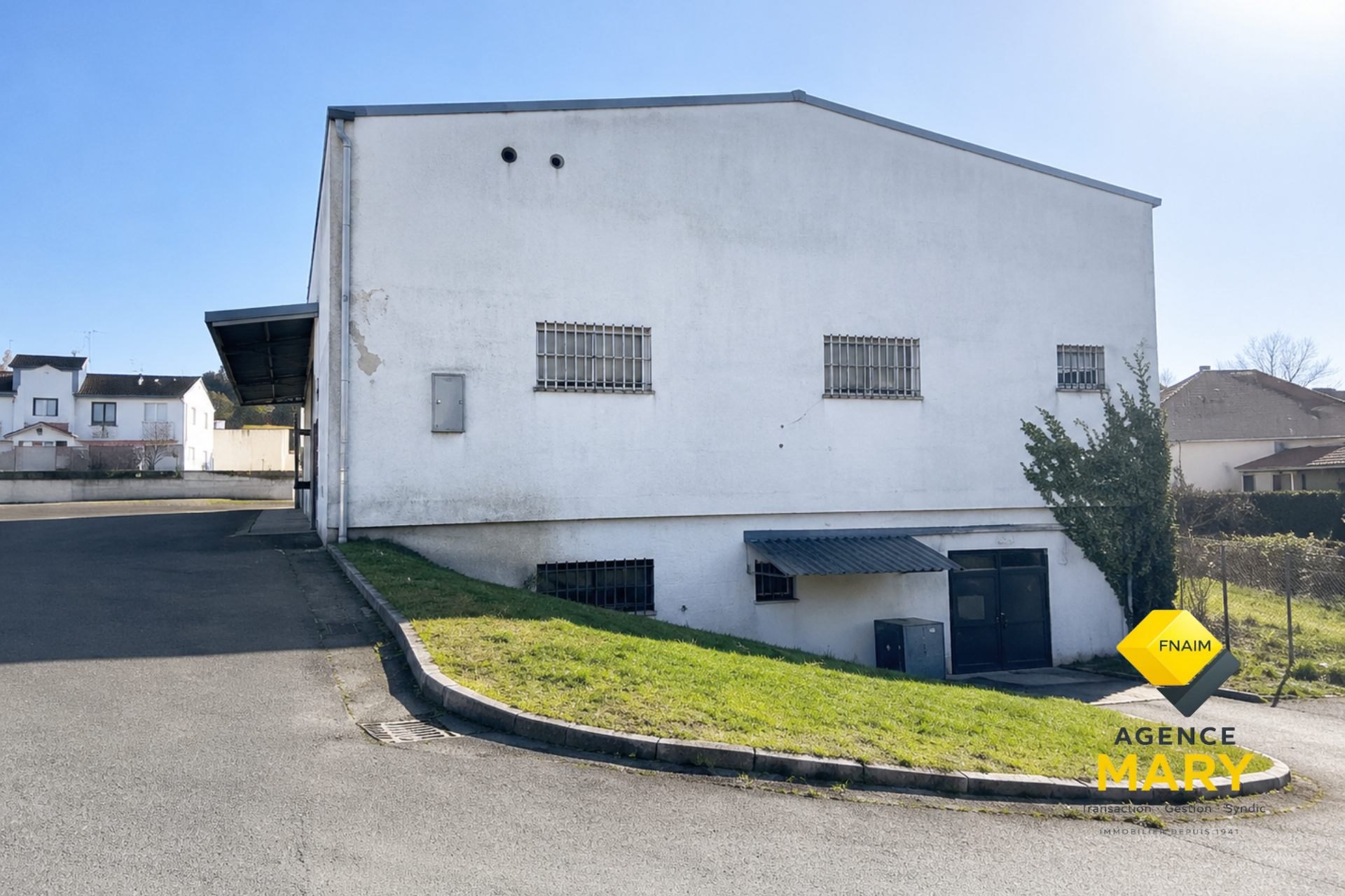 Local industriel 1180M² – Saint-Yorre - Image 2