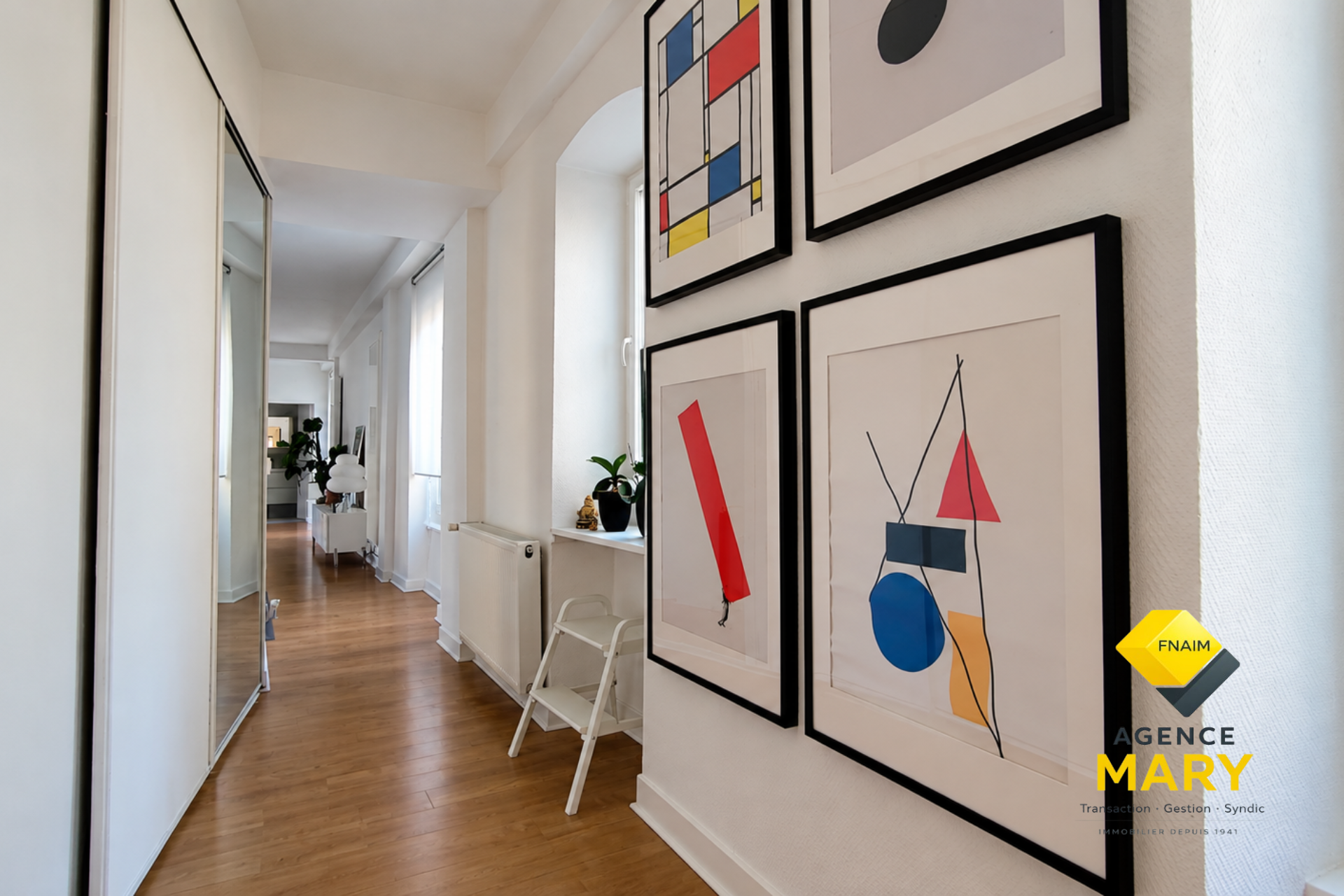 Magnifique T2 rénové de 62,23 m² – Vichy Centre – Proche Parcs et Opéra - Image 2