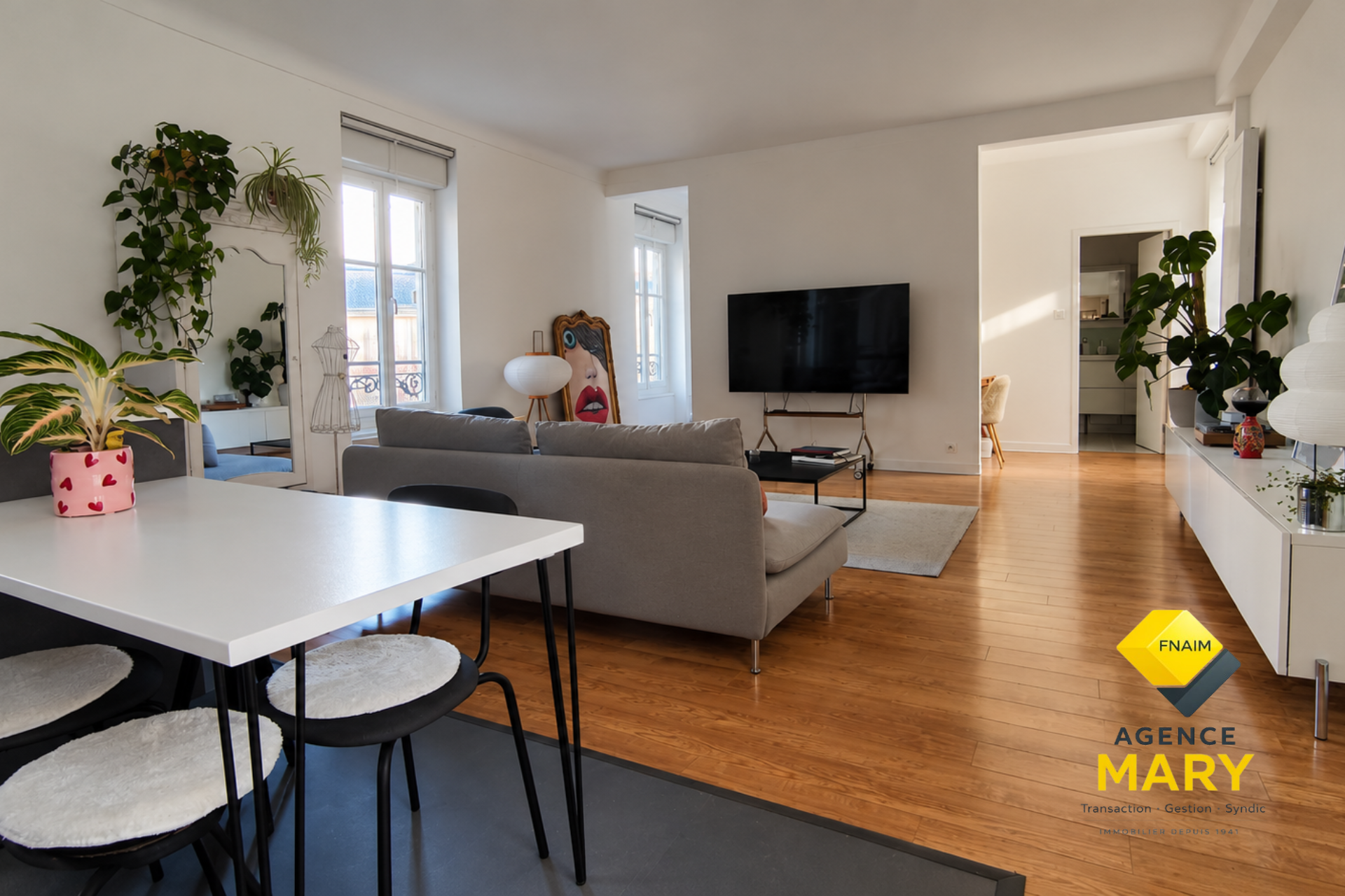 Magnifique T2 rénové de 62,23 m² – Vichy Centre – Proche Parcs et Opéra