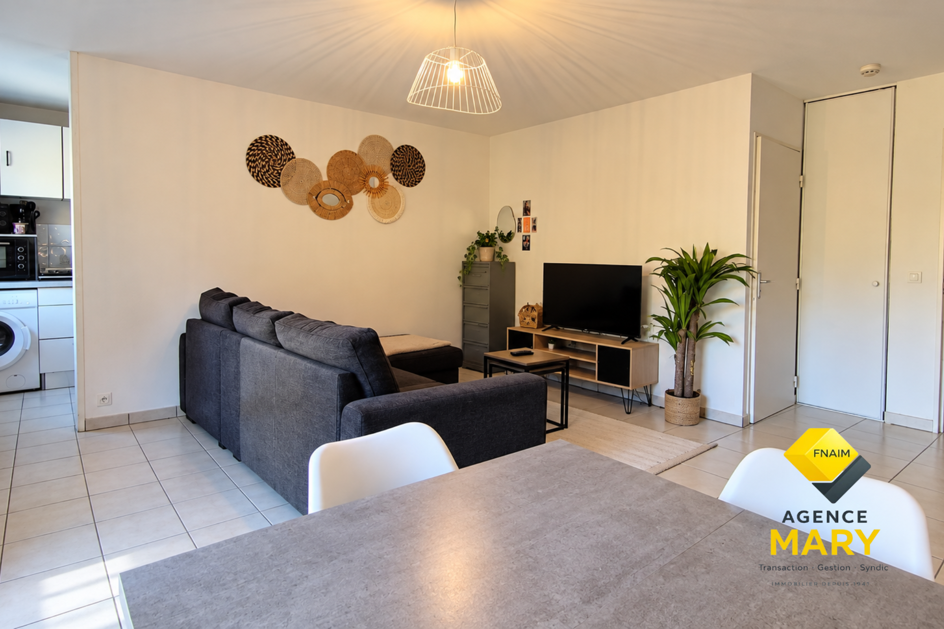 Appartement T2 de 49 m² avec grand balcon et parking sécurisé – Bellerive-sur-Allier – LOUE - Image 2