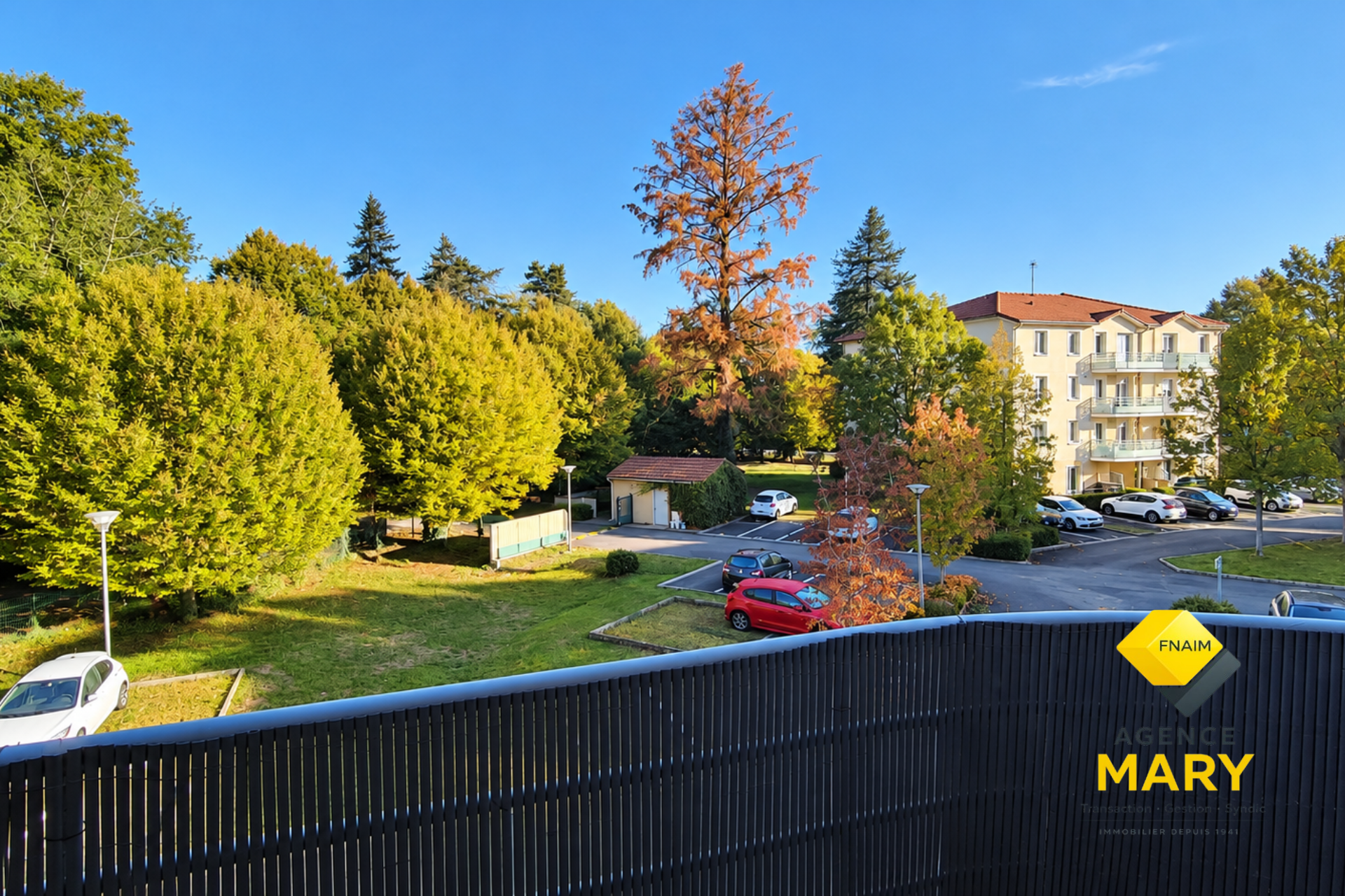 Appartement T2 de 49 m² avec grand balcon et parking sécurisé – Bellerive-sur-Allier – LOUE - Image 3