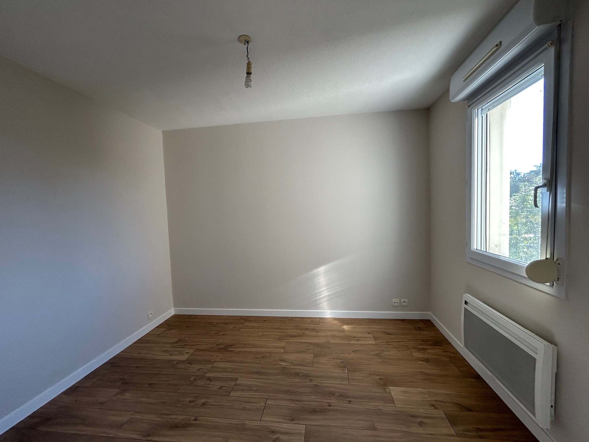 F2 Bis – 54M² – Résidence sécurisée BELLERIVE SUR ALLIER - Image 6